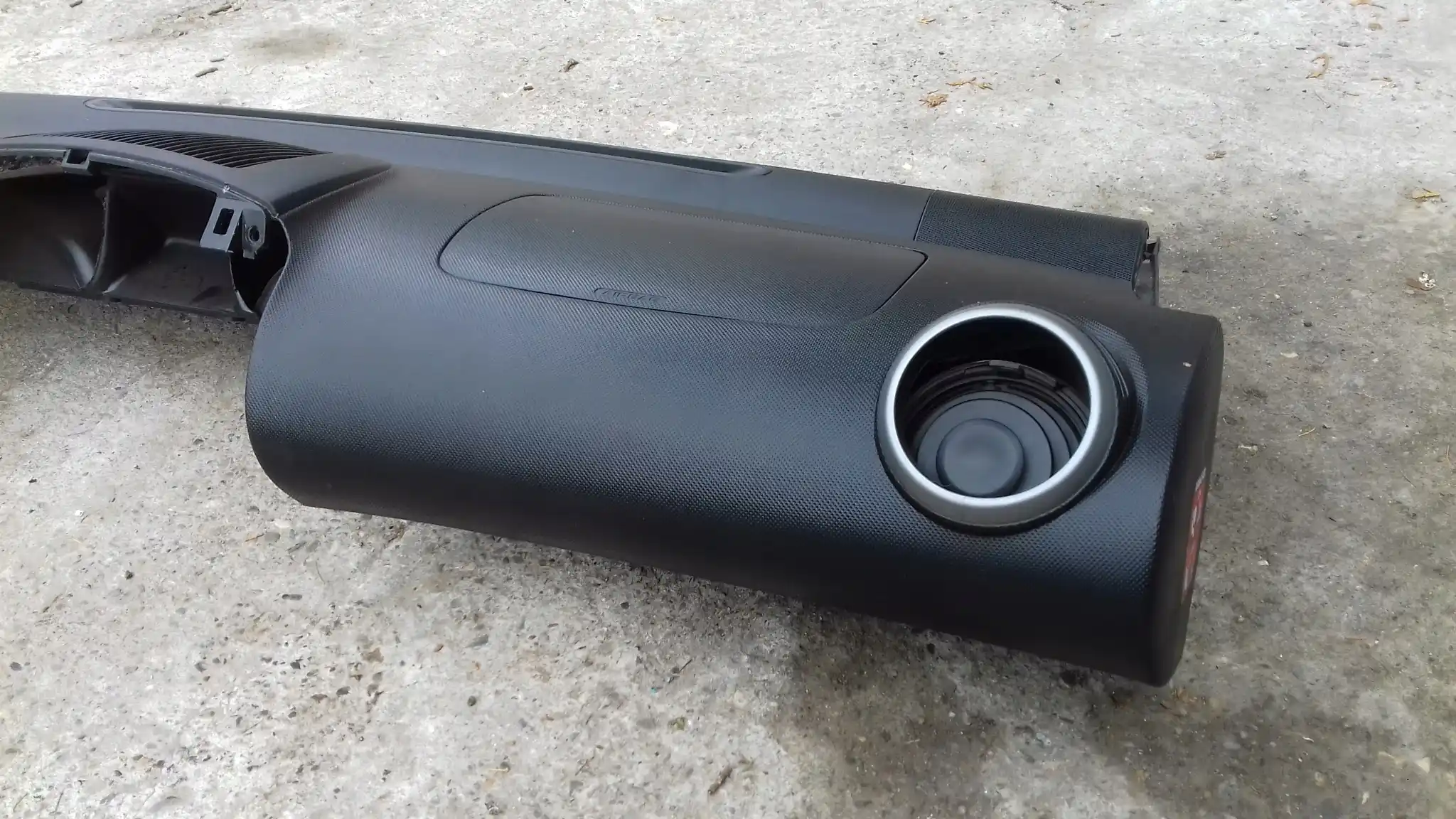 DESKA ROZDZIELCZA KONSOLA AIRBAG PASAŻERA PEUGEOT 107 05-12