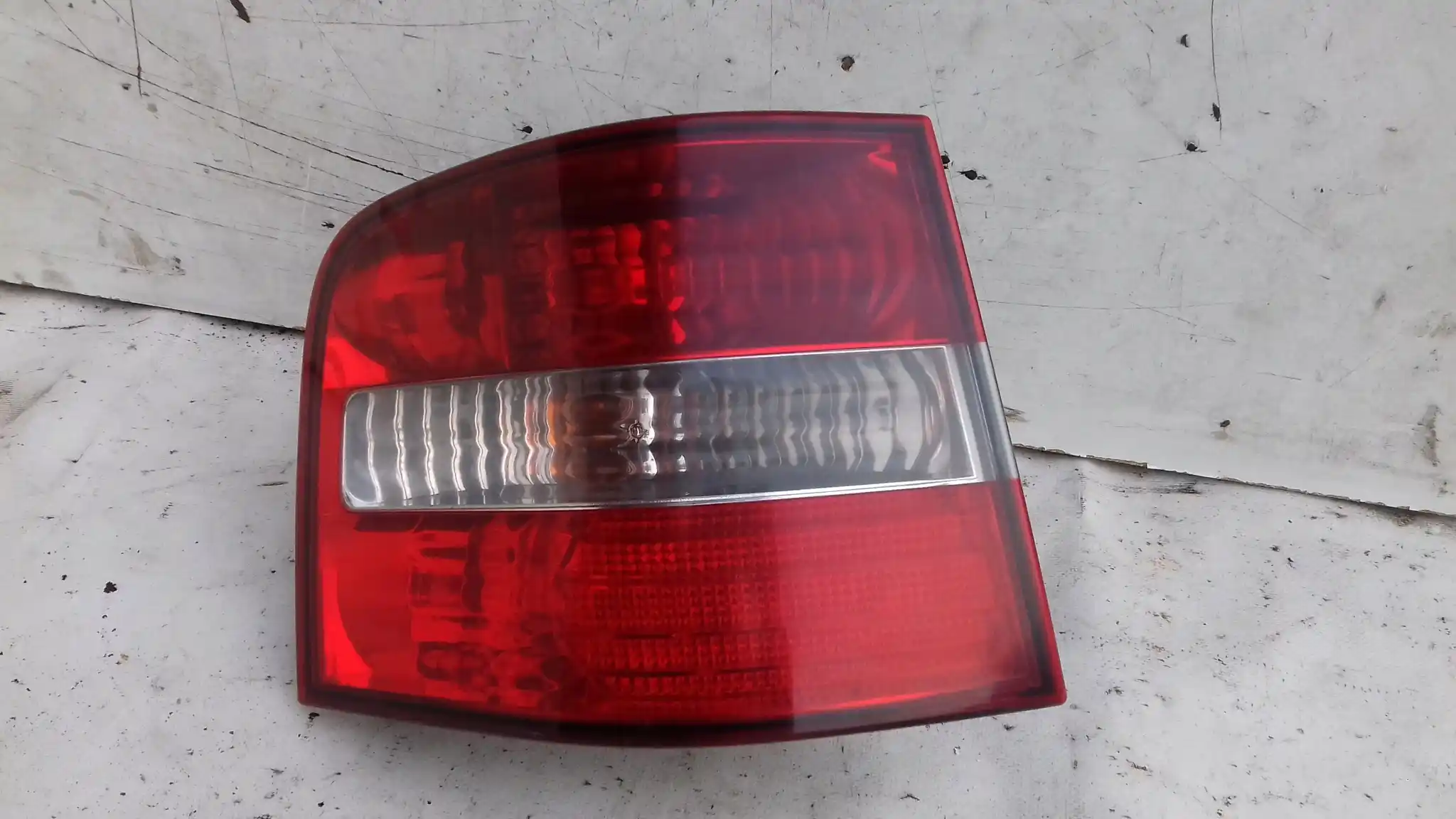 LAMPA LEWY TYŁ TYLNA FIAT STILO KOMBI 01-