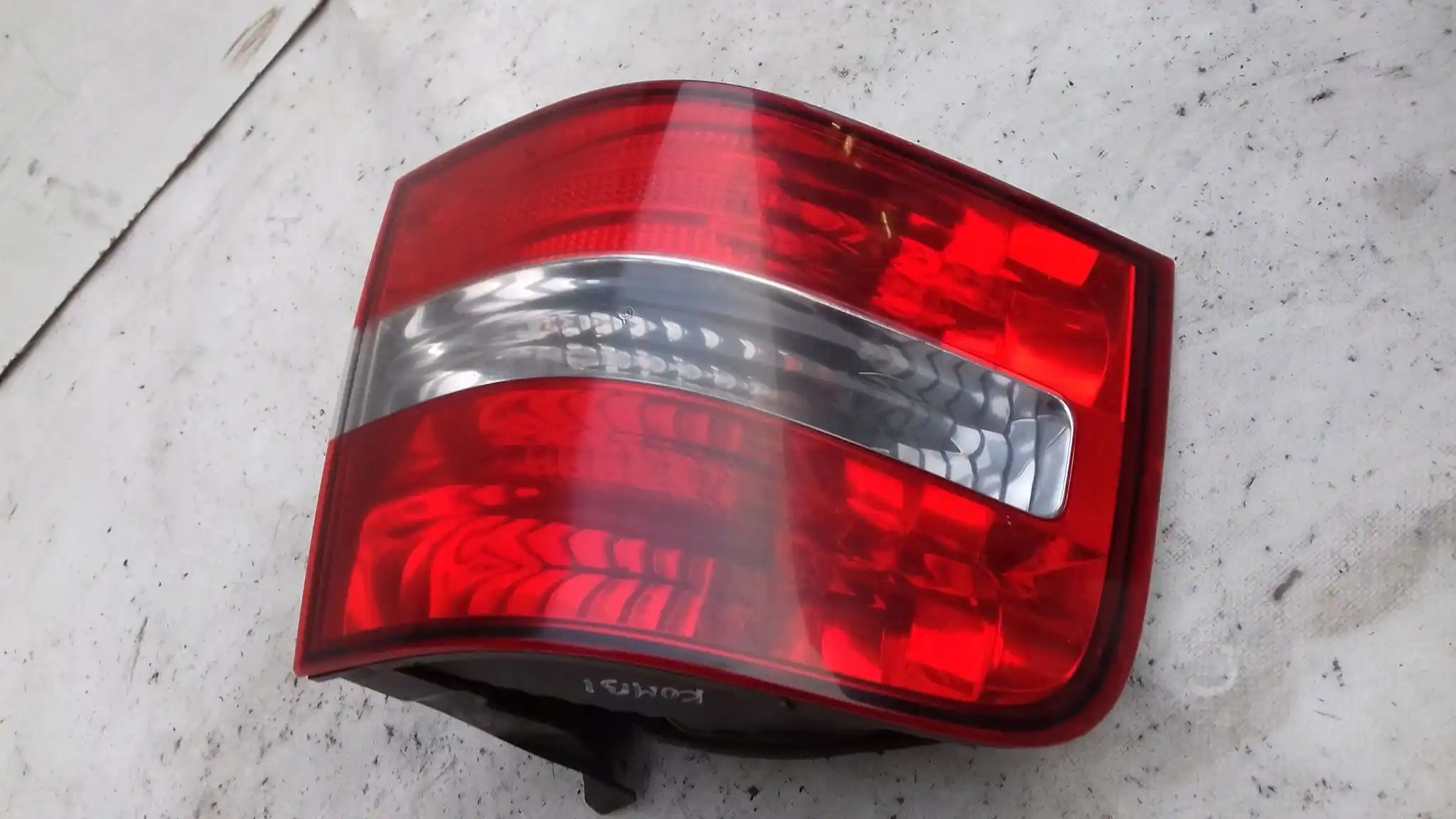 LAMPA LEWY TYŁ TYLNA FIAT STILO KOMBI 01-