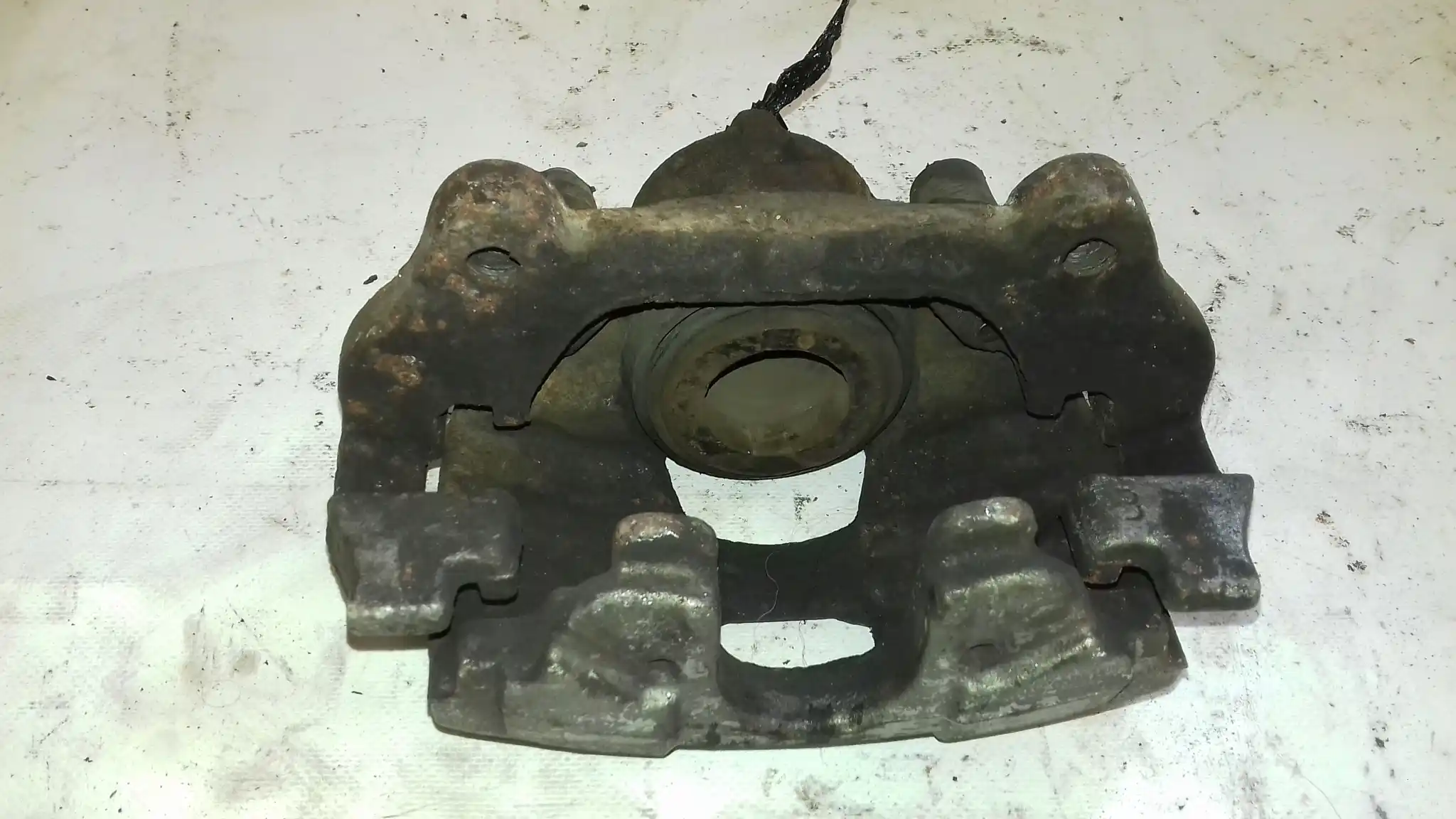 ZACISK JARZMO PRAWY PRZÓD SAAB 93 9-3 II 1.9 TiD 02-
