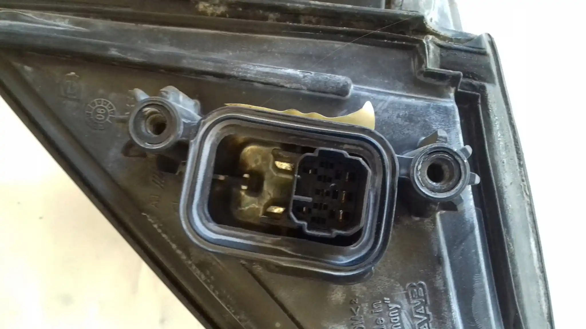 LUSTERKO ELEKTRYCZNE PRAWE 5 PIN KOD LAKIERU 300 SAAB 93 9-3 II 02-