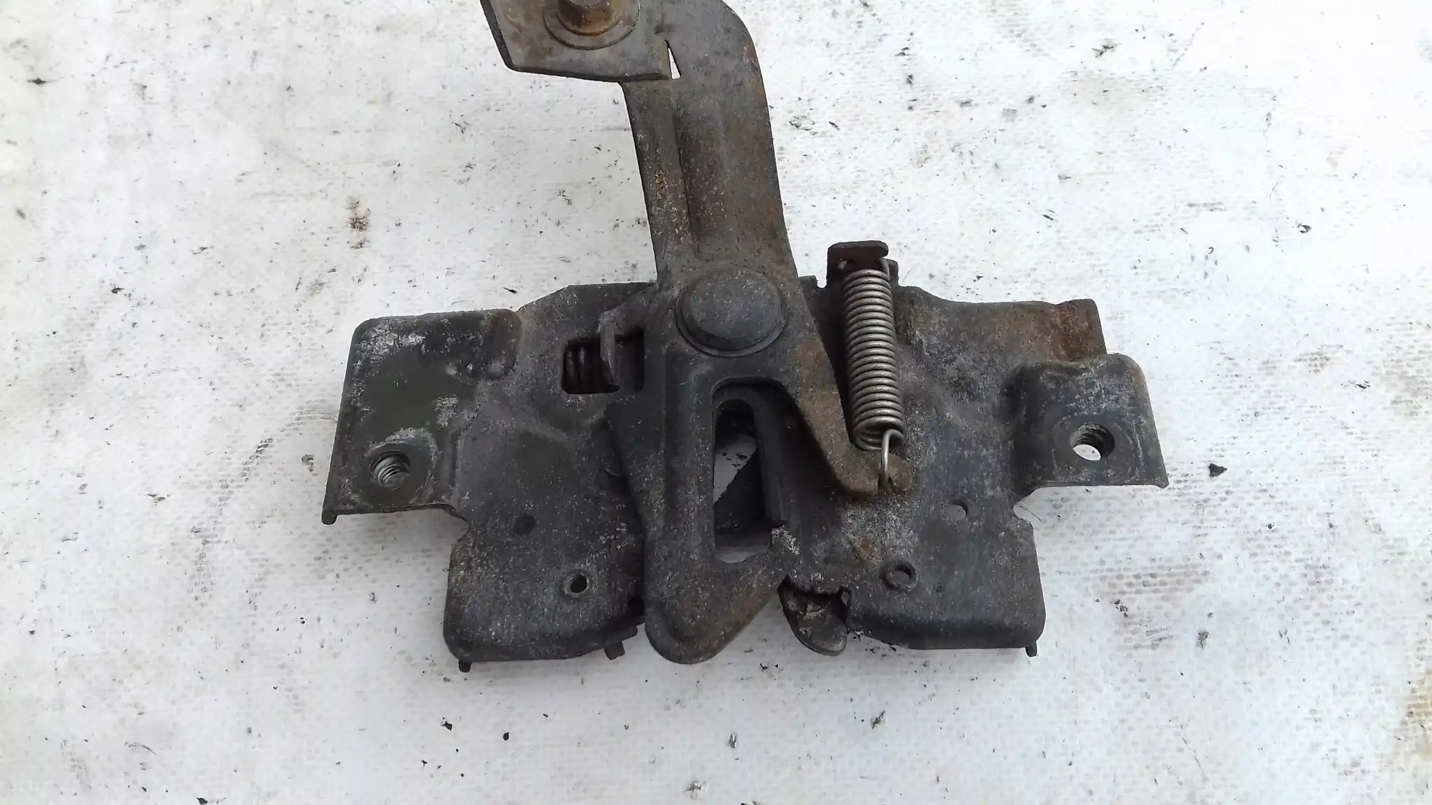 ZAMEK MASKI POKRYWY PRZÓD MAZDA 3 I BK HATCHBACK 03-