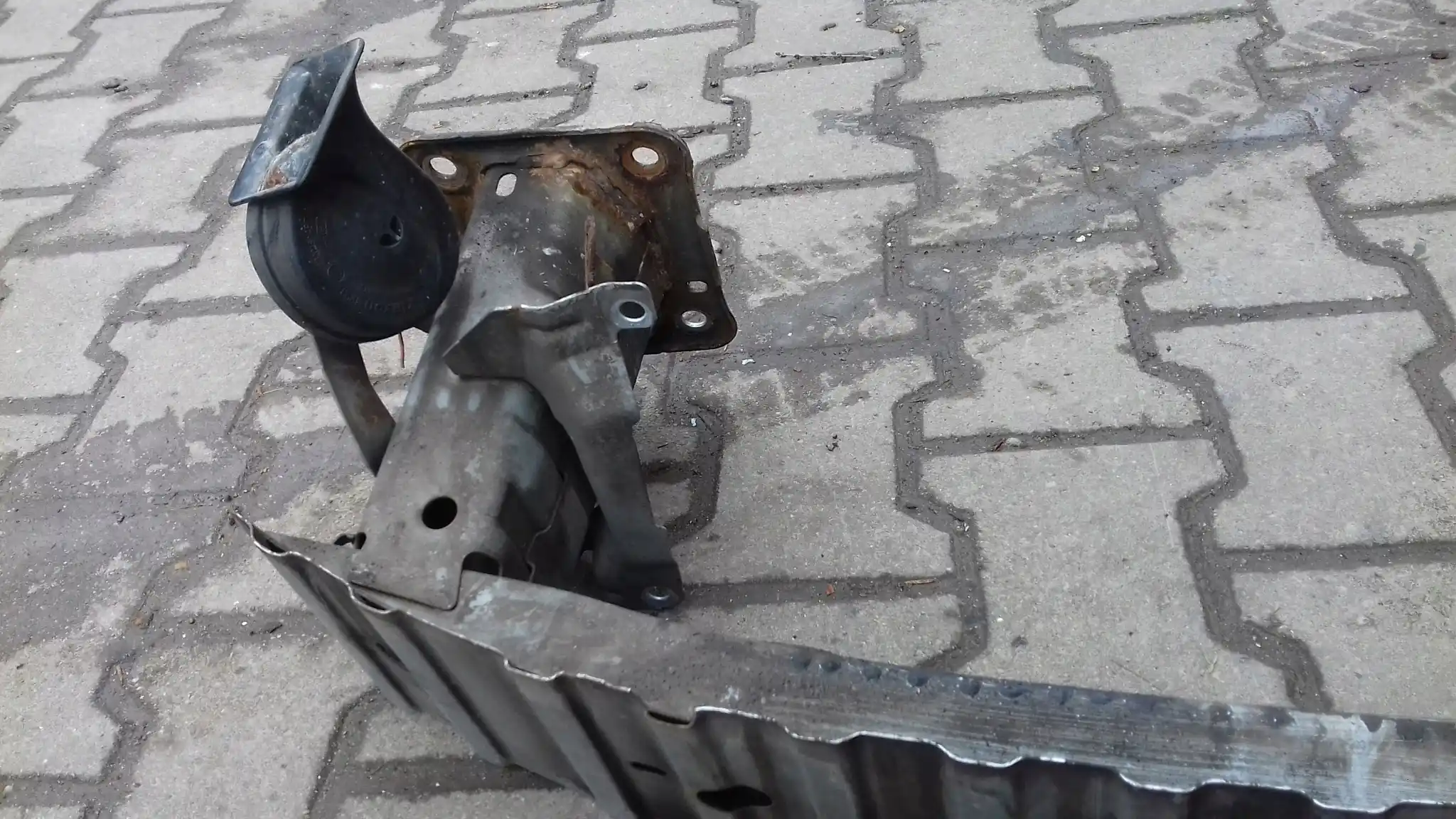BELKA WZMOCNIENIE ZDERZKA PRZÓD MAZDA 3 BK HATCHBACK 03-06 22V