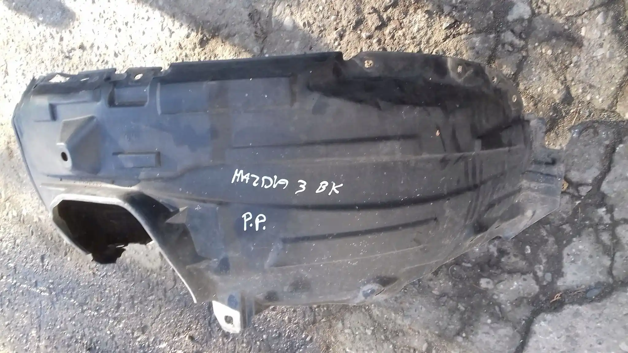 NADKOLE PRAWY PRZÓD PRZEDNIE MAZDA 3 I BK 03-06 HATCHBACK