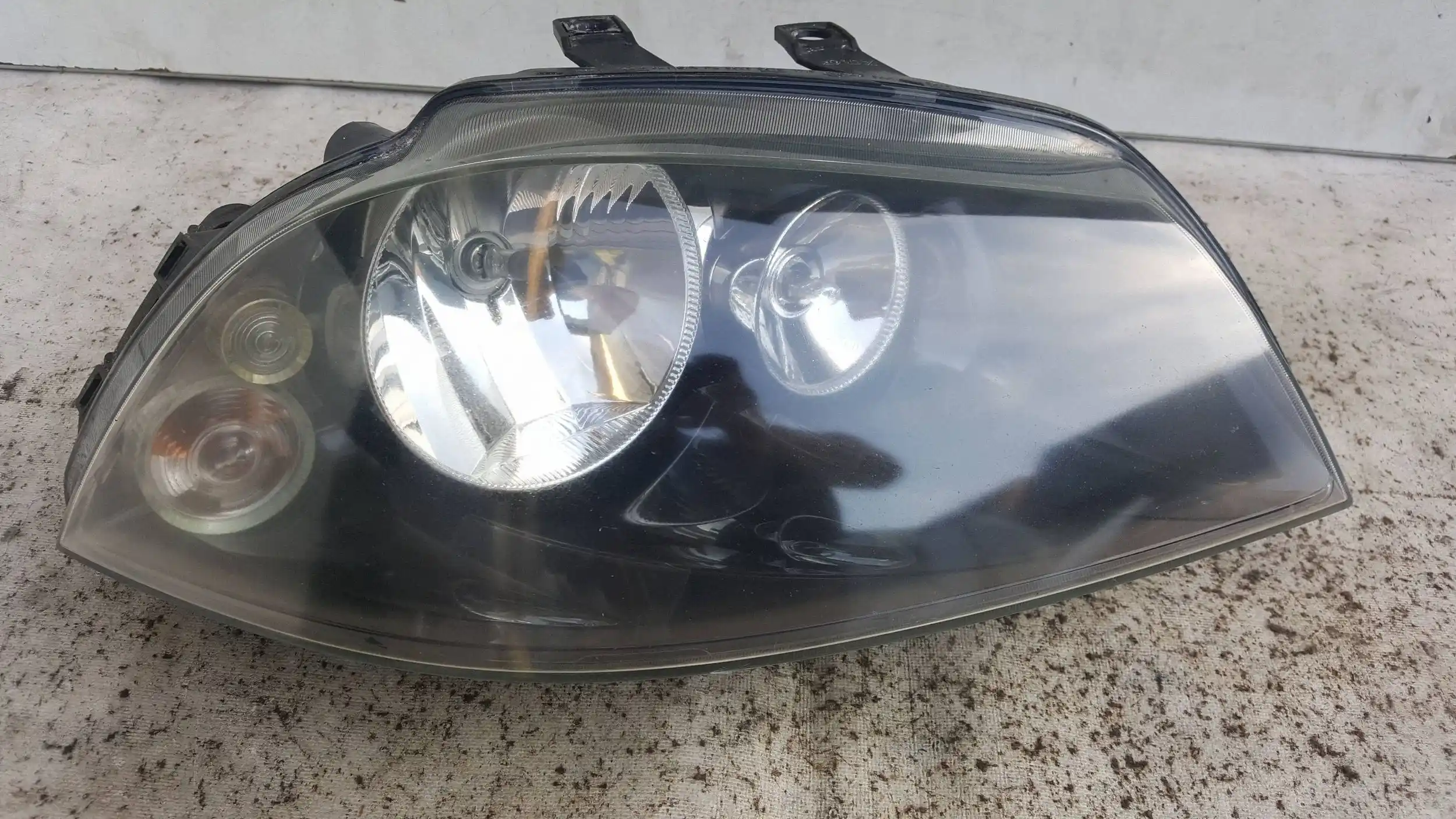 LAMPA PRAWY PRZÓD 6L1941006M SEAT IBIZA III 6L1 CORDOBA II 6L2 LIFT 05-08