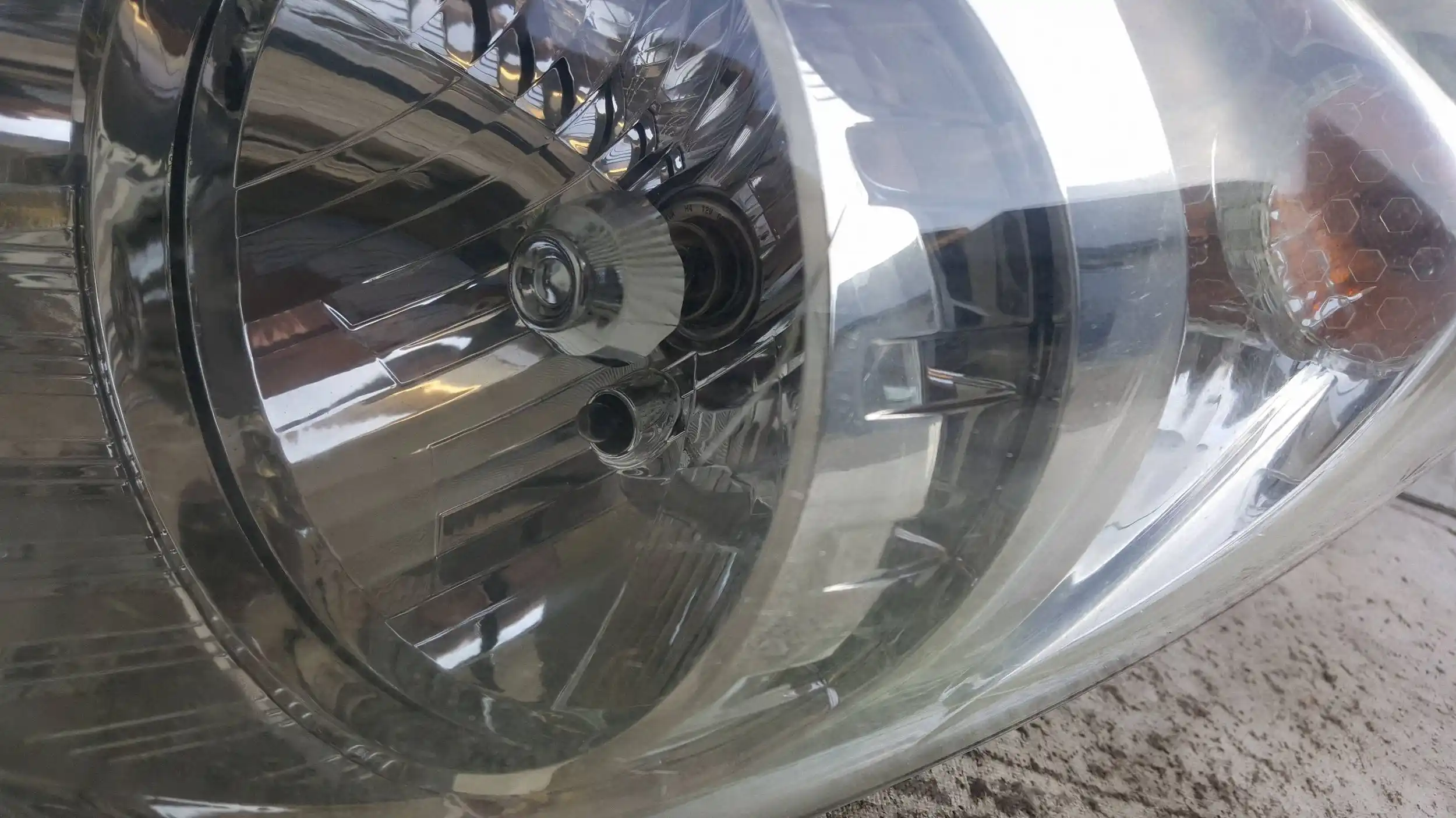 LAMPA LEWY PRZÓD PRZEDNIA HYUNDAI I20 I 08-12