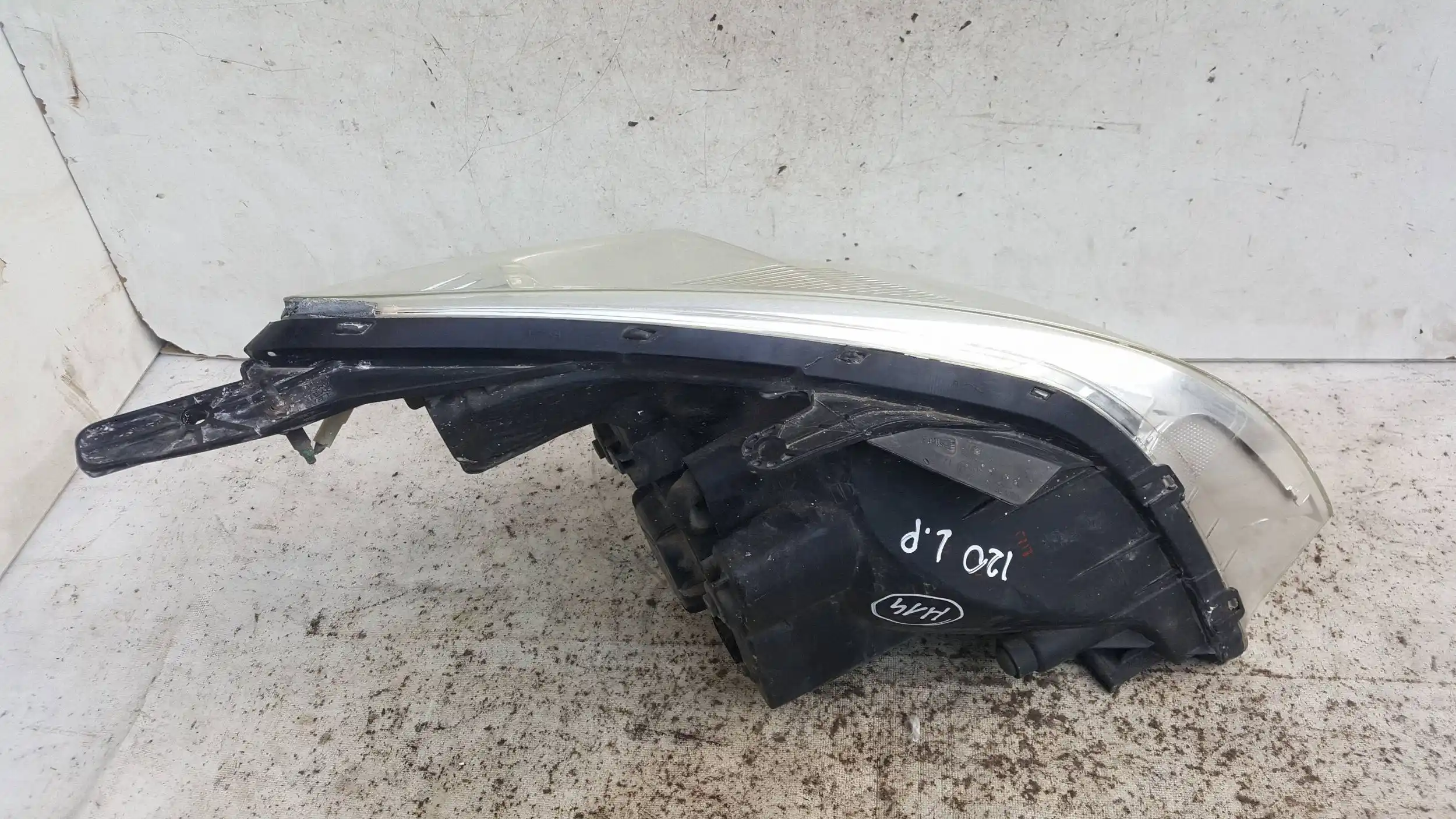 LAMPA LEWY PRZÓD PRZEDNIA HYUNDAI I20 I 08-12