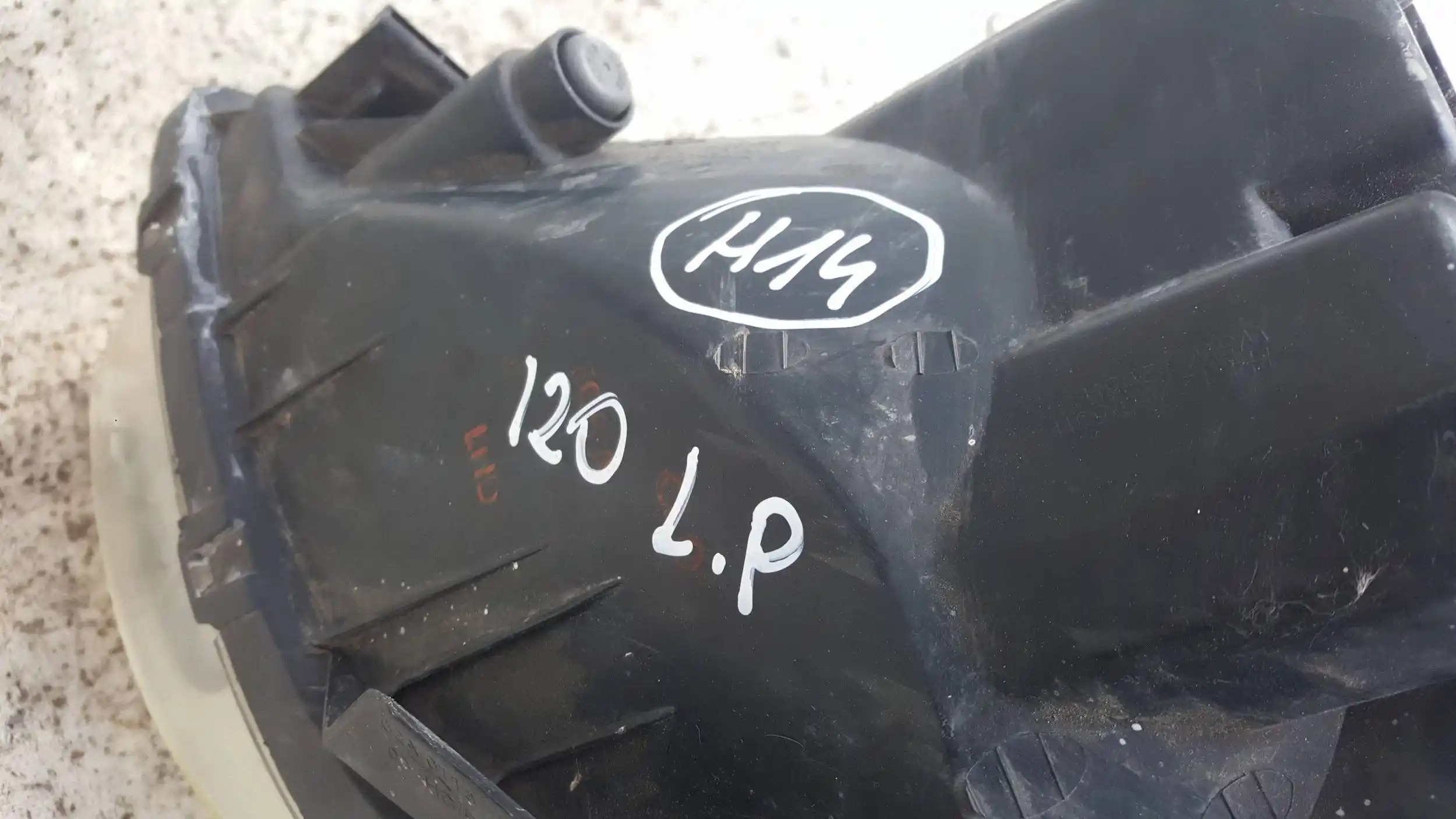 LAMPA LEWY PRZÓD PRZEDNIA HYUNDAI I20 I 08-12
