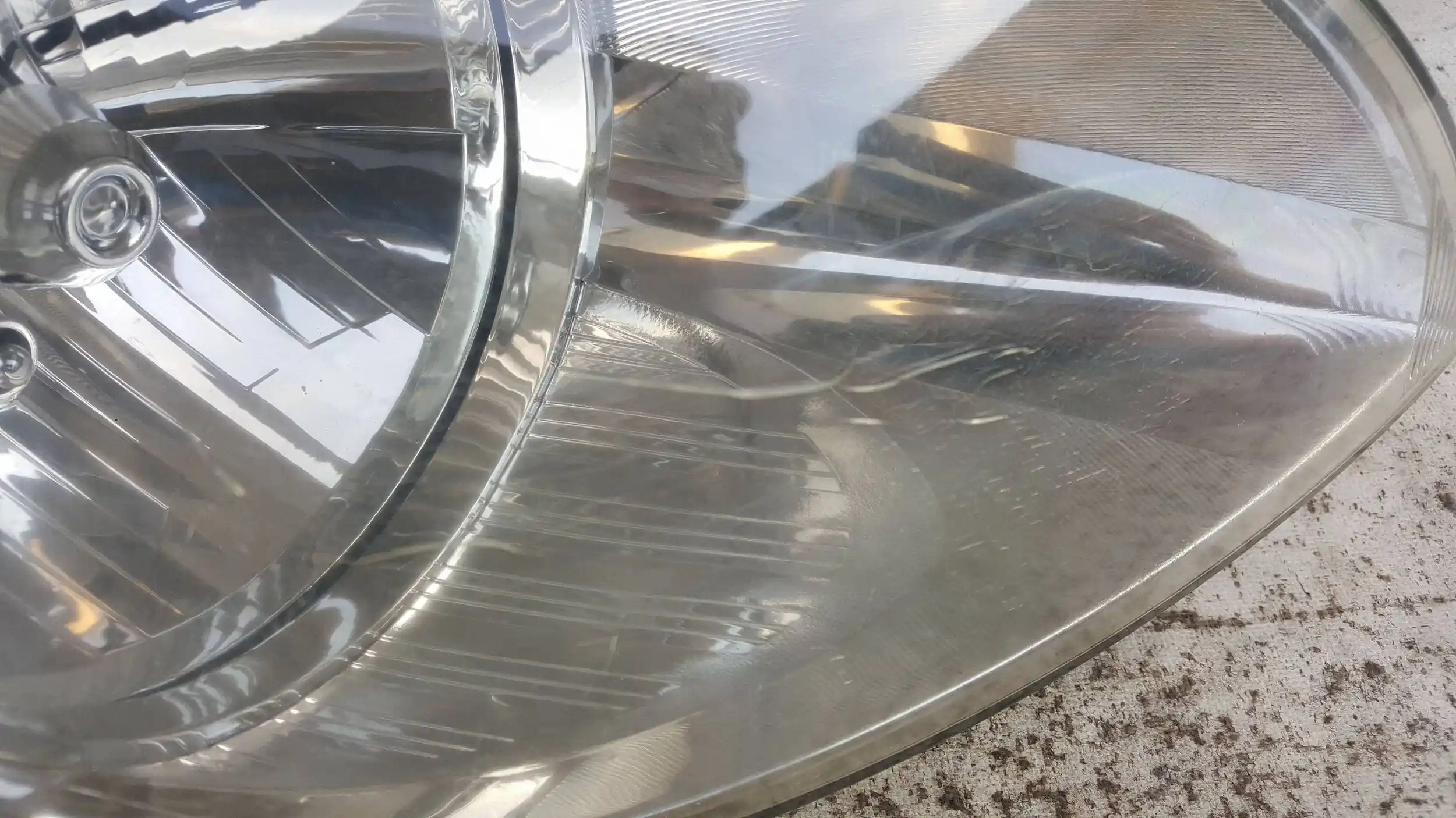 LAMPA PRAWY PRZÓD PRZEDNIA HYUNDAI I20 I 08-12