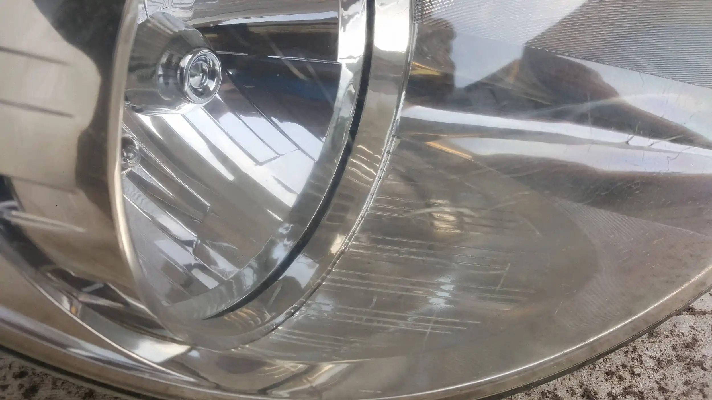 LAMPA PRAWY PRZÓD PRZEDNIA HYUNDAI I20 I 08-12