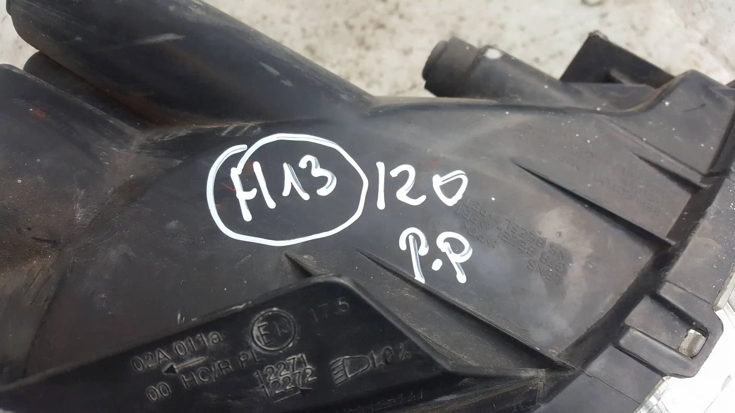 LAMPA PRAWY PRZÓD PRZEDNIA HYUNDAI I20 I 08-12