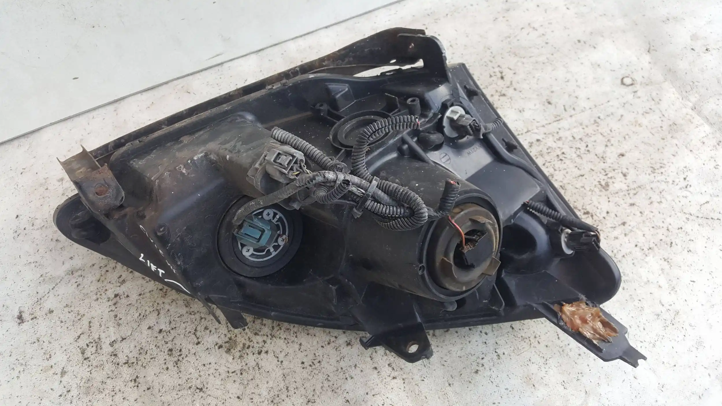 LAMPA LEWY PRZÓD PRZEDNIA HONDA CIVIC VII LIFT HB 04-06
