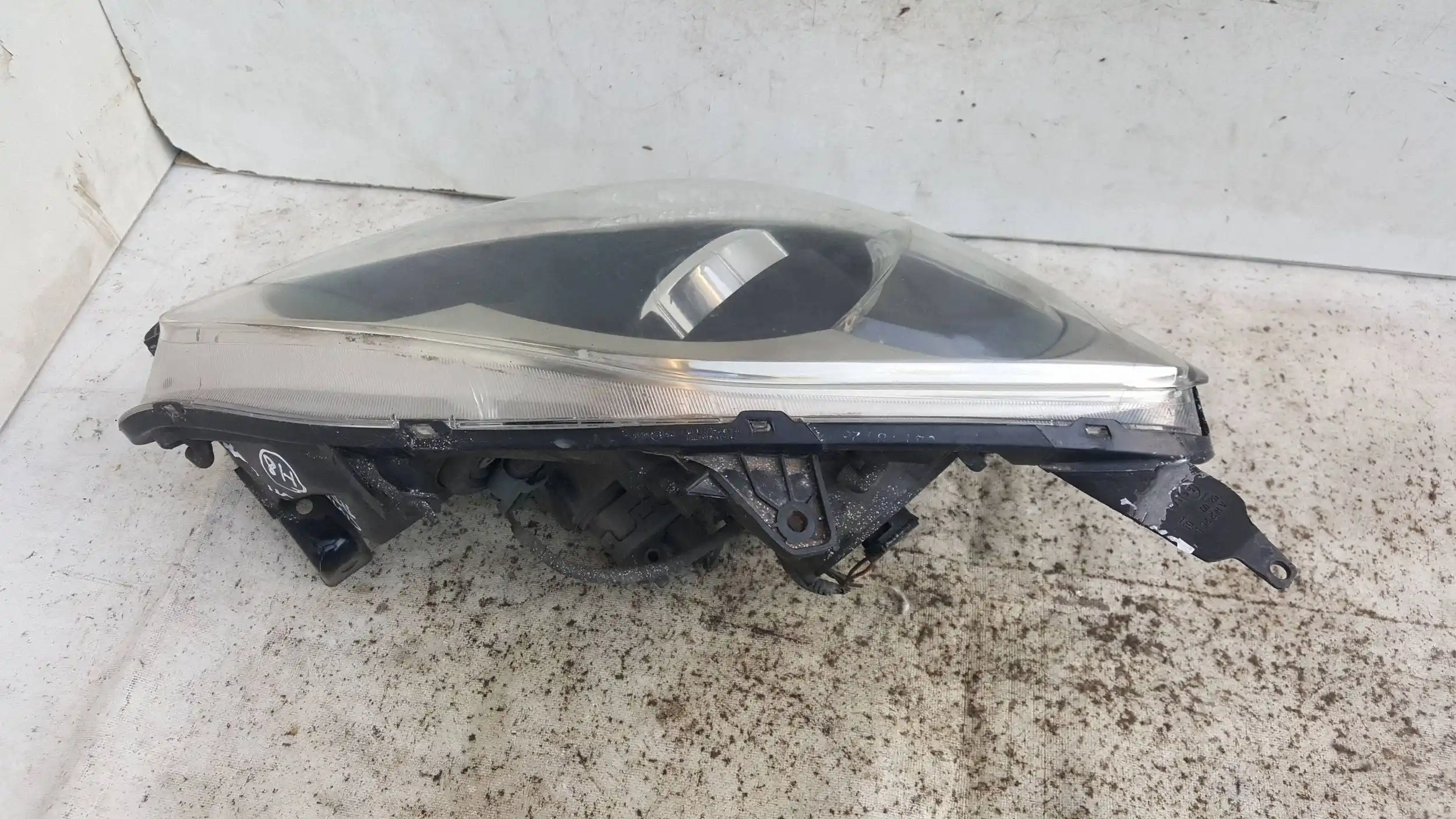 LAMPA PRAWY PRZÓD PRZEDNIA HONDA CIVIC VII LIFT HB 04-06