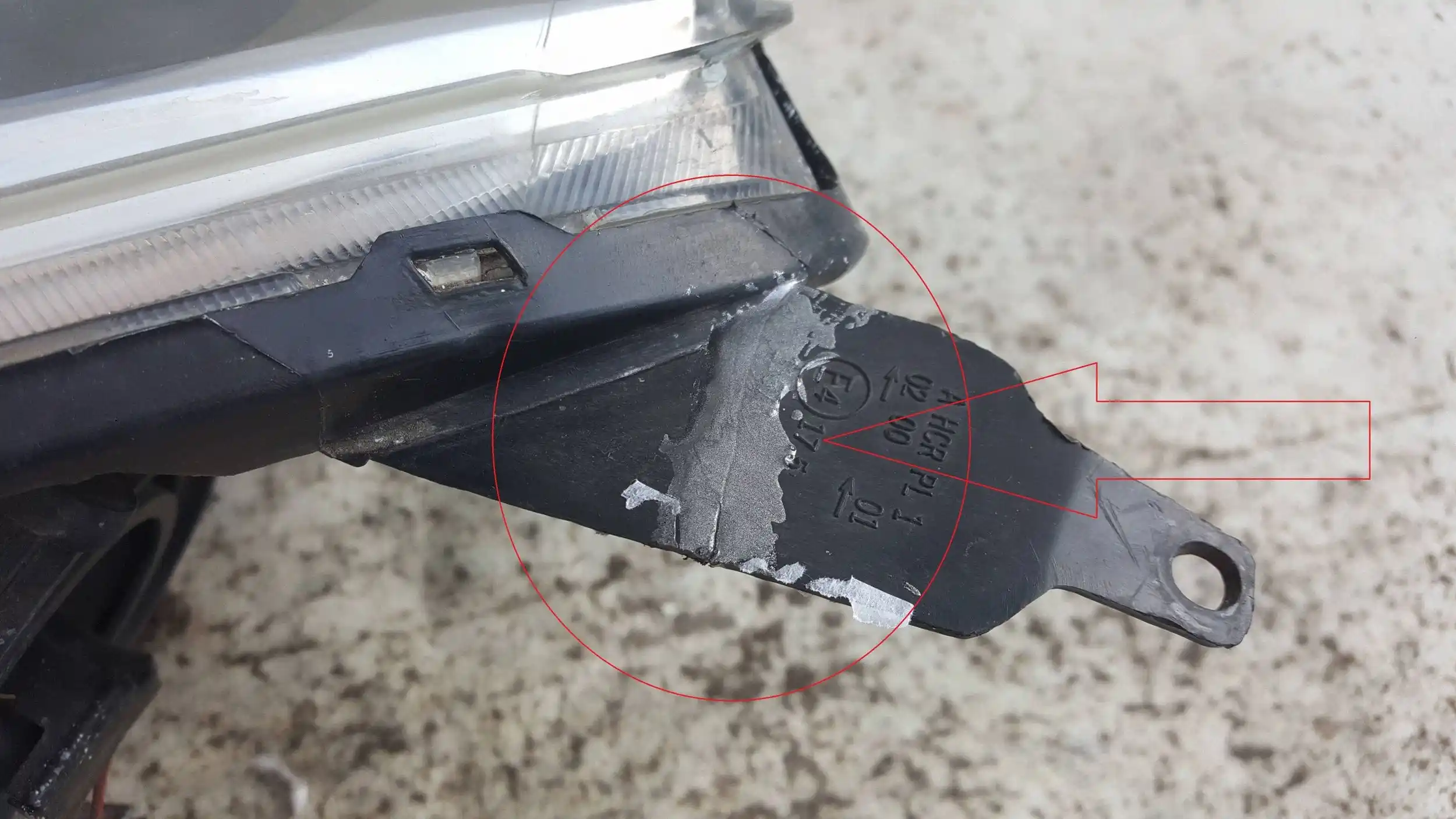LAMPA PRAWY PRZÓD PRZEDNIA HONDA CIVIC VII LIFT HB 04-06