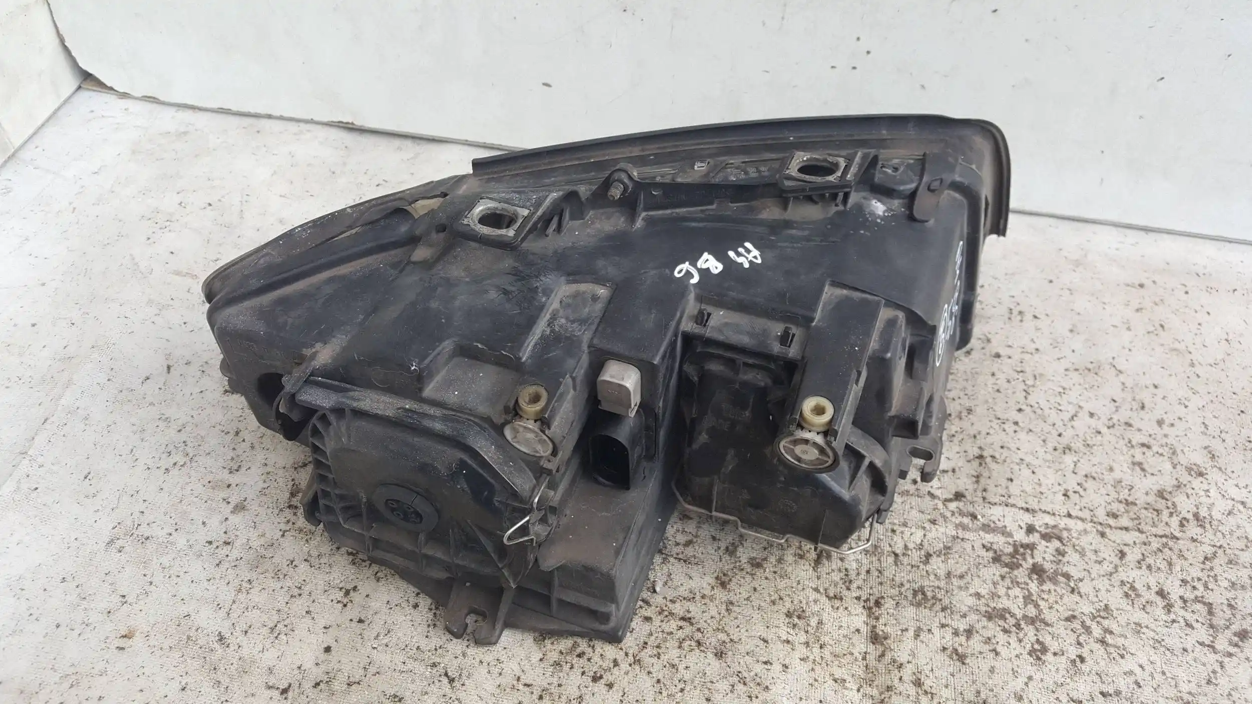 LAMPA LEWY PRZÓD PRZEDNIA AUDI A4 B6 00-