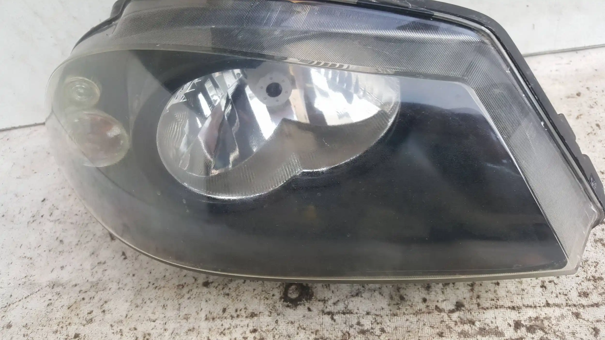 LAMPA PRAWY PRZÓD 6L1941022A SEAT IBIZA III 6L1 CORDOBA II 6L2 02-05