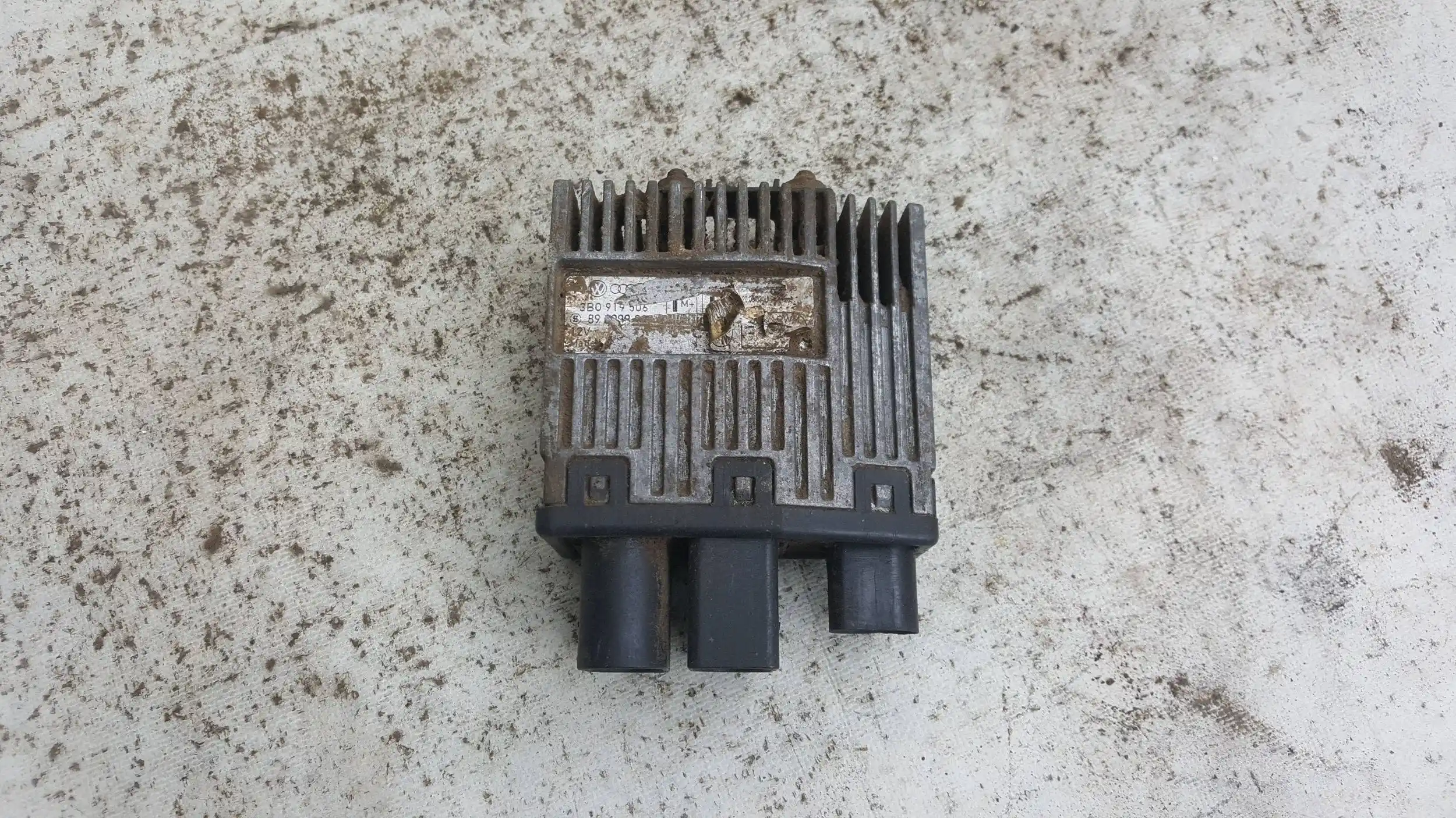 STEROWNIK MODUŁ WENTYLATORÓW 3B0919506 VW T5 1.9 TDI 03-