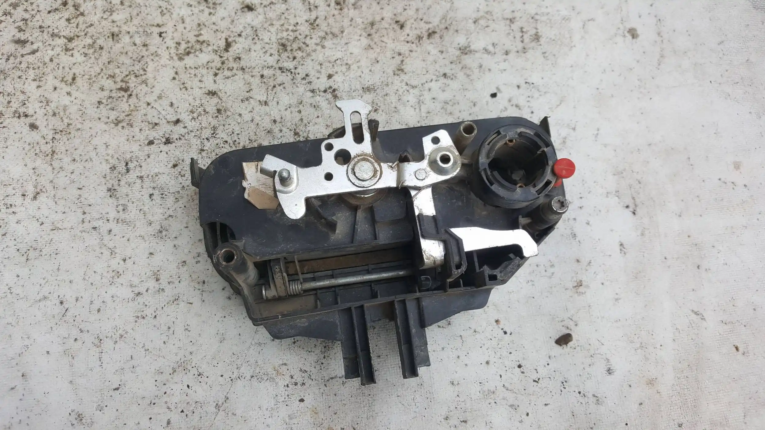 KLAMKA KLAPY TYŁ VW T5 CARAVELLE 03-