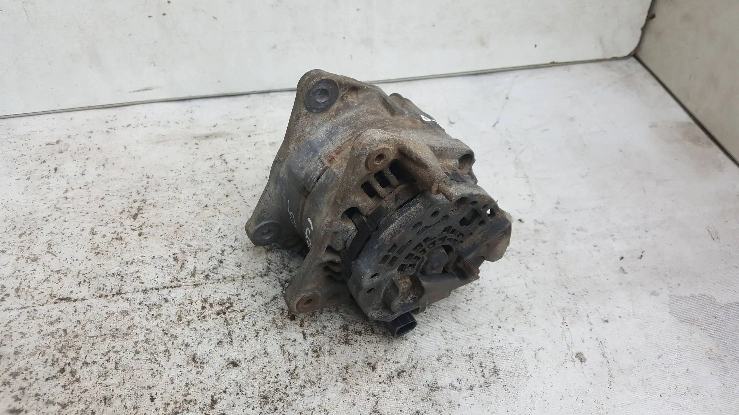 ALTERNATOR 038904024D VW T5 1.9 TDI 03-