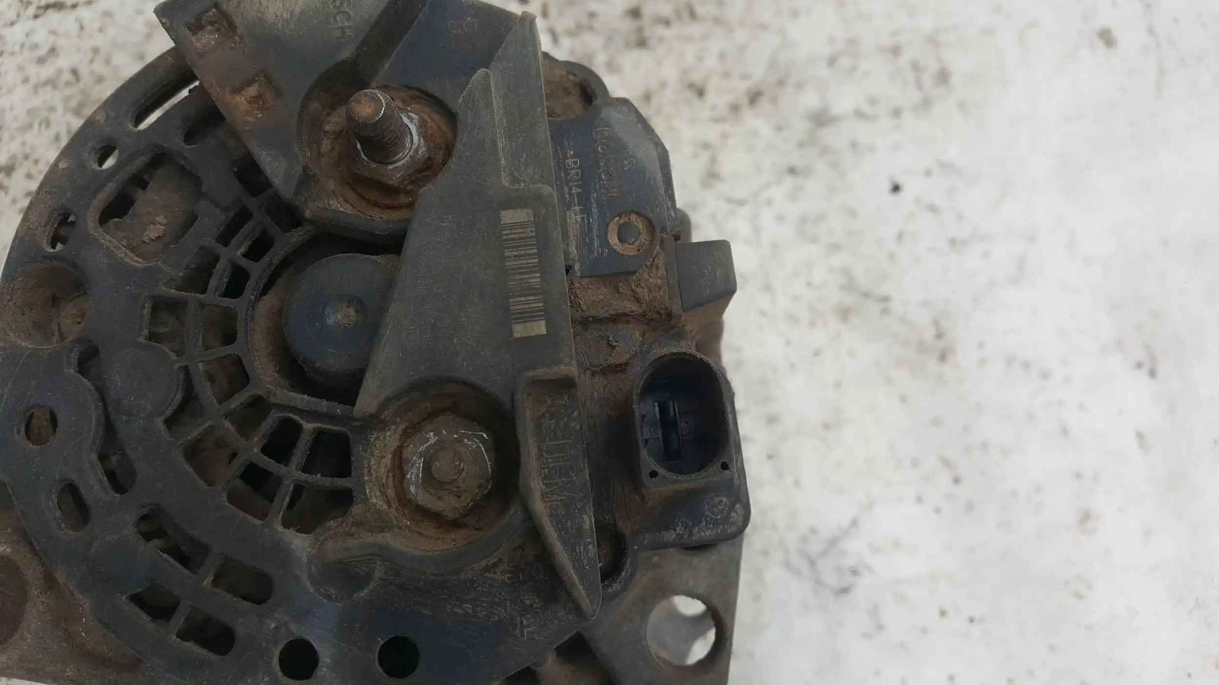 ALTERNATOR 038904024D VW T5 1.9 TDI 03-