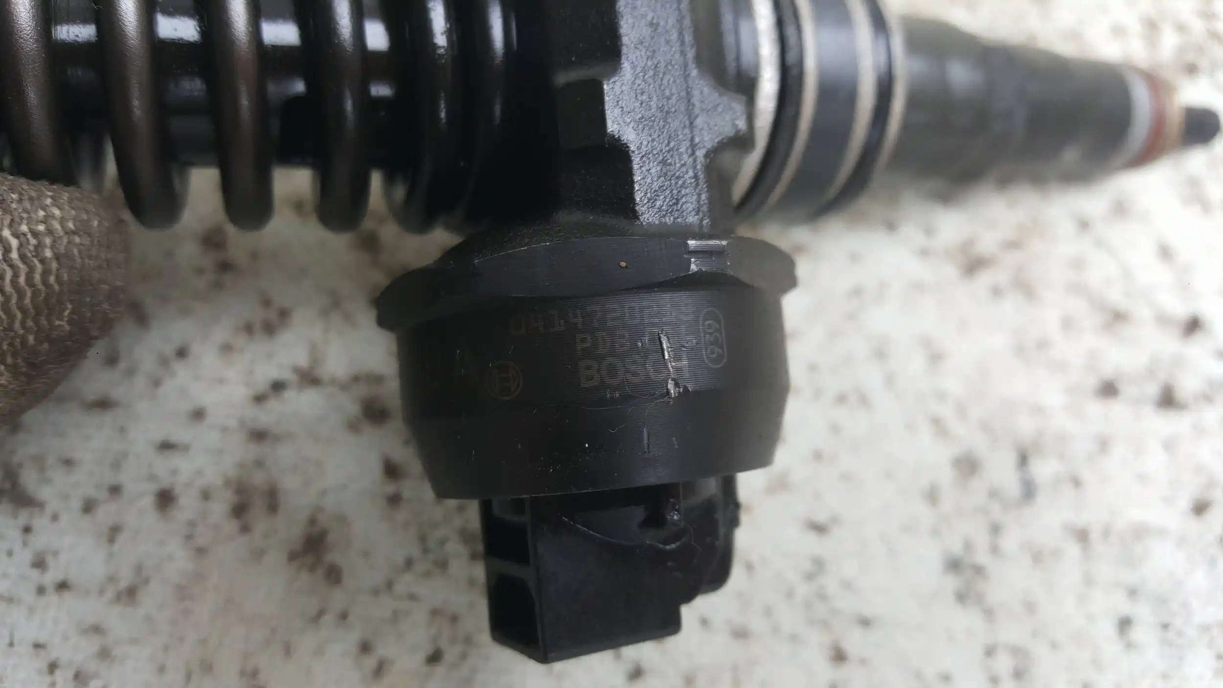 POMPOWTRYSKIWACZE 0414720215 038130073AG VW T5 1.9 TDI 03- AUDI SEAT