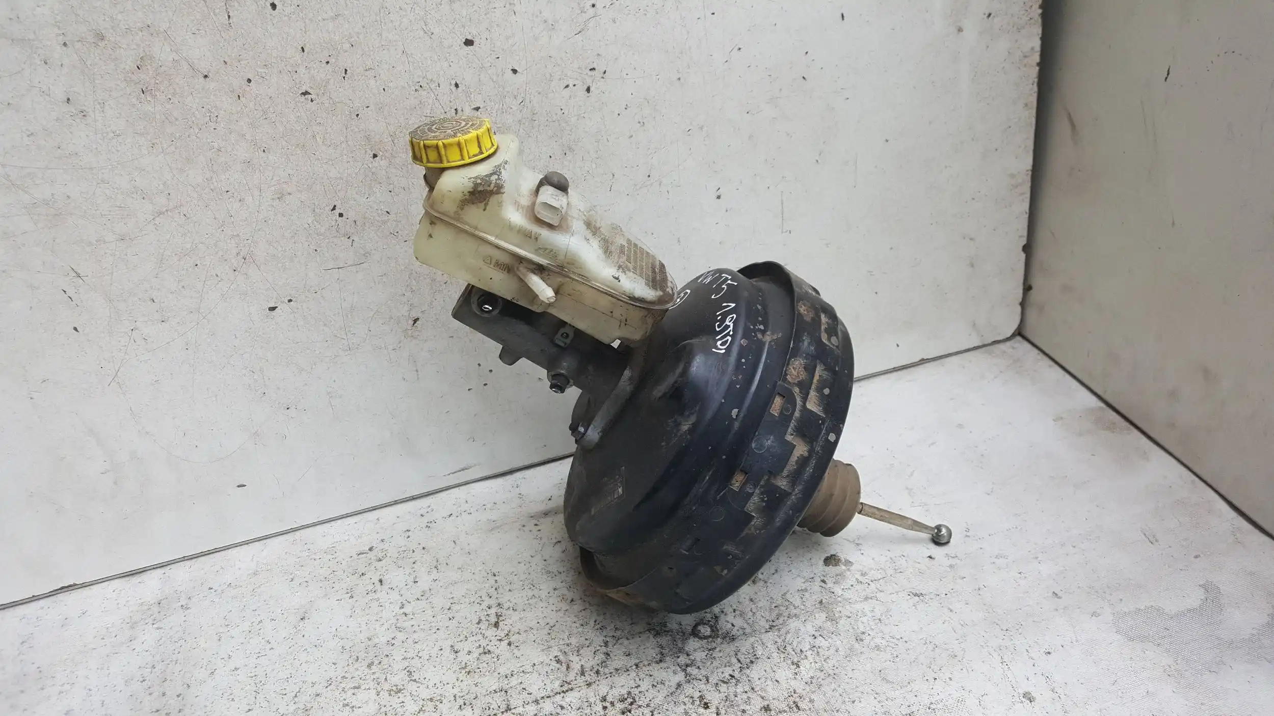SERWO POMPA HAMULCOWA 7H0612101A VW T5 1.9 TDI 03-