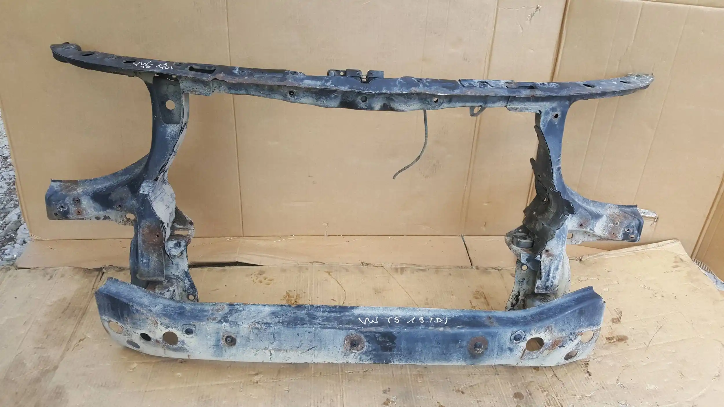 PAS PRZEDNI WZMOCNIENIE L7H000043E VW T5 03-09