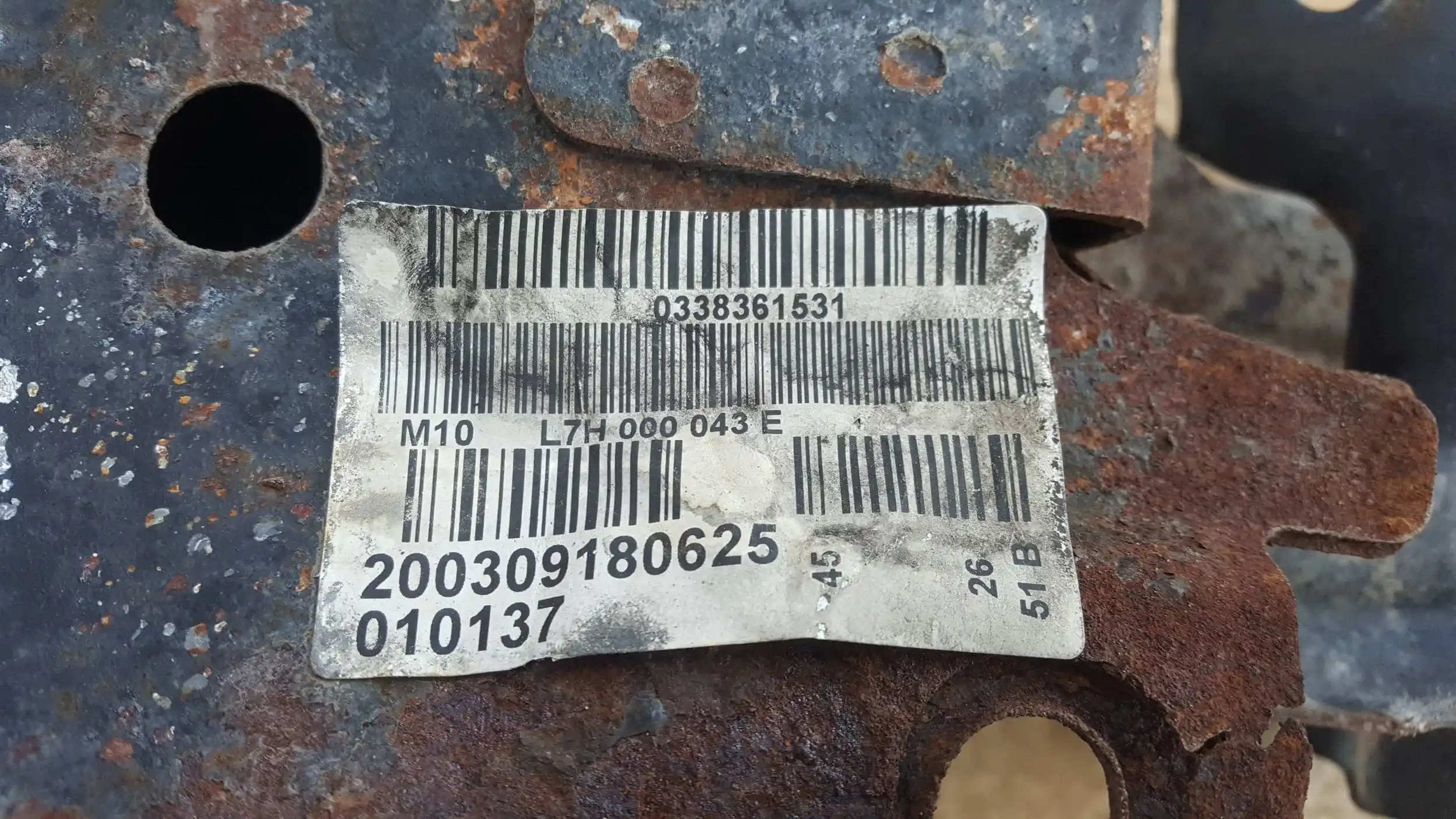 PAS PRZEDNI WZMOCNIENIE L7H000043E VW T5 03-09