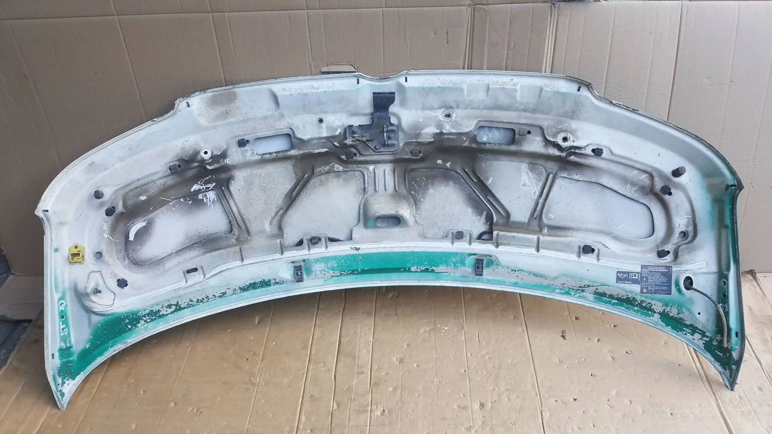 MASKA POKRYWA PRZÓD PRZEDNIA VW T5 03-09