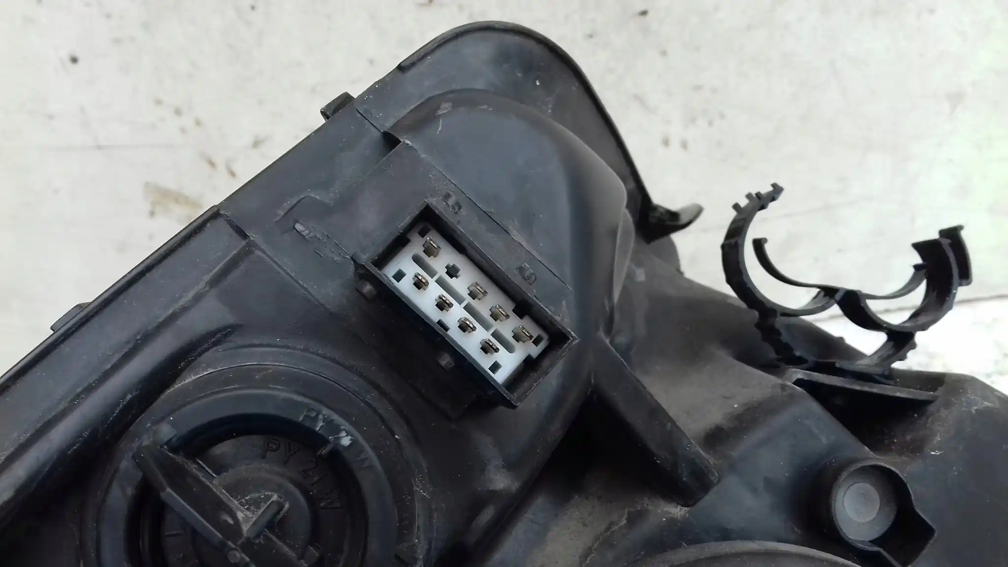 LAMPA LEWY PRZÓD PRZEDNIA 9680128380 CITROEN C2 03-09