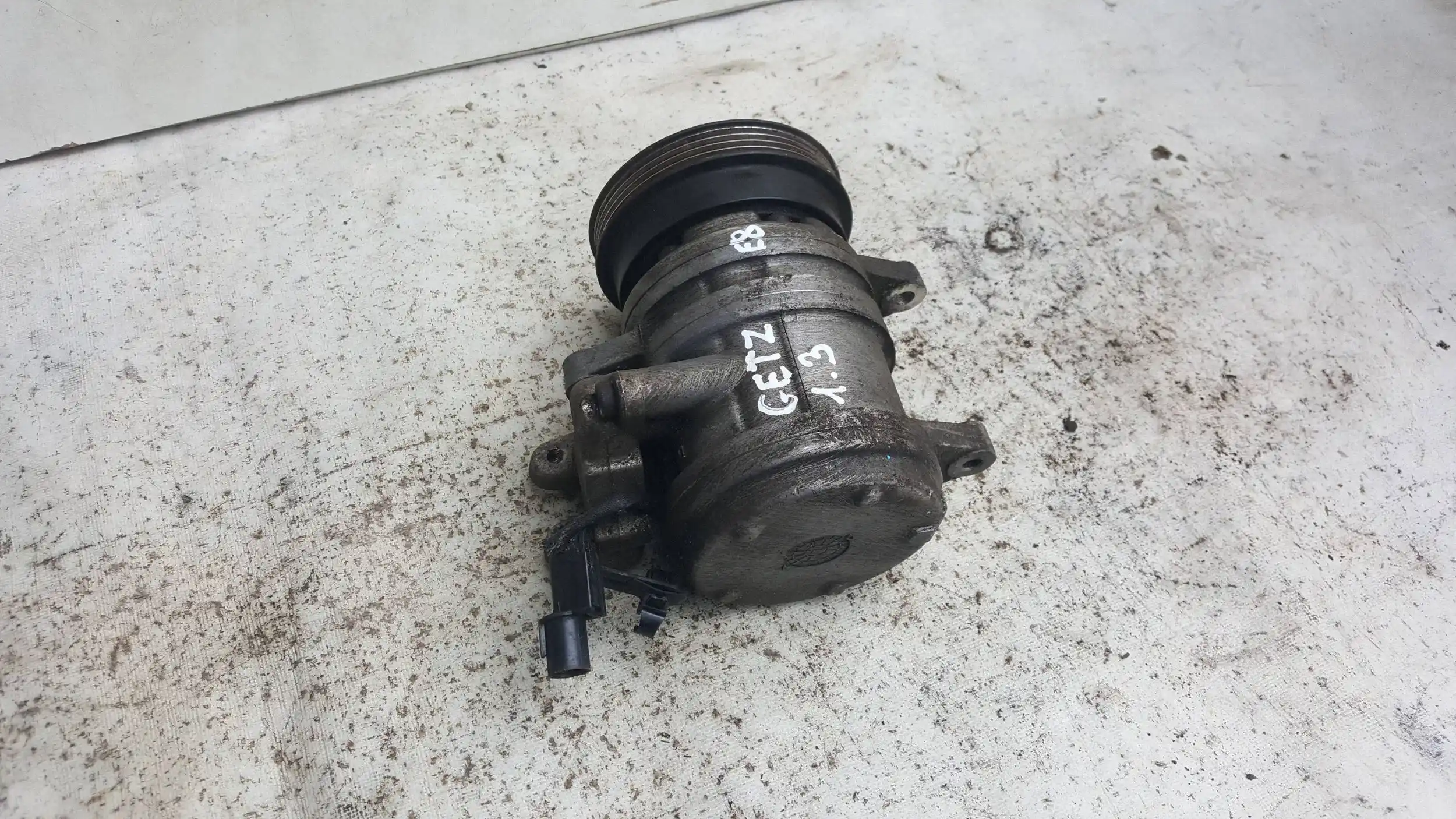 SPRĘŻARKA KOMPRESOR KLIMATYZACJI 977017CXXX HYUNDAI GETZ 02- KIA