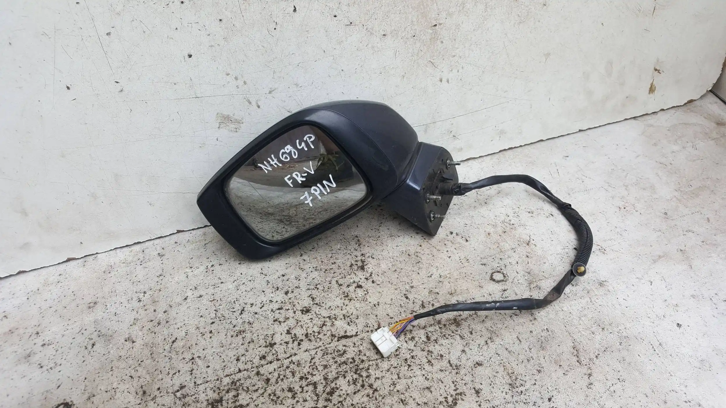 LUSTERKO LEWE ELEKTRYCZNE 7 PIN HONDA FR-V 05-09 NH684P