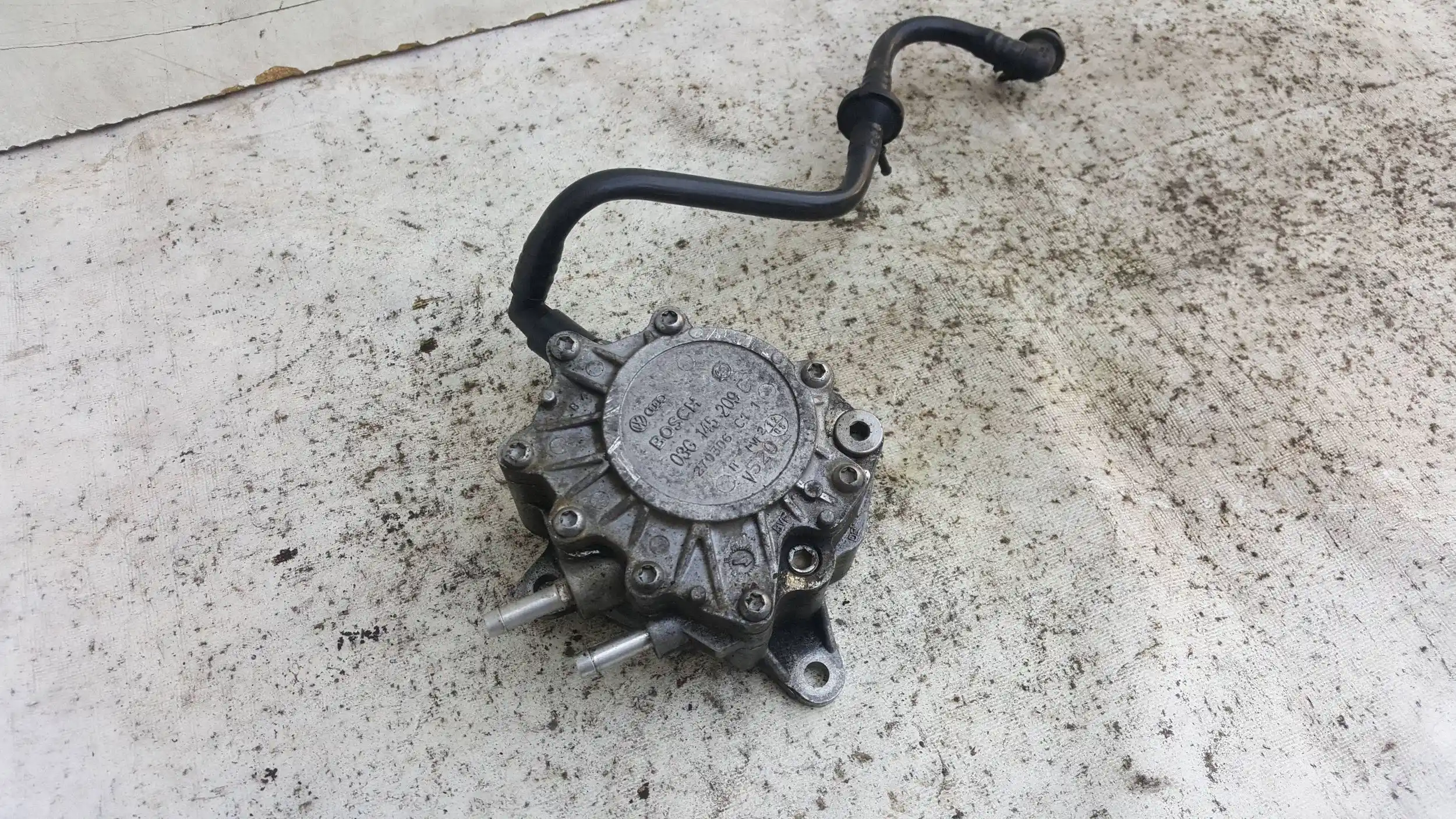 VACUM POMPA PALIWA 03G145209C VW AUDI SEAT SKODA 2.0 TDI