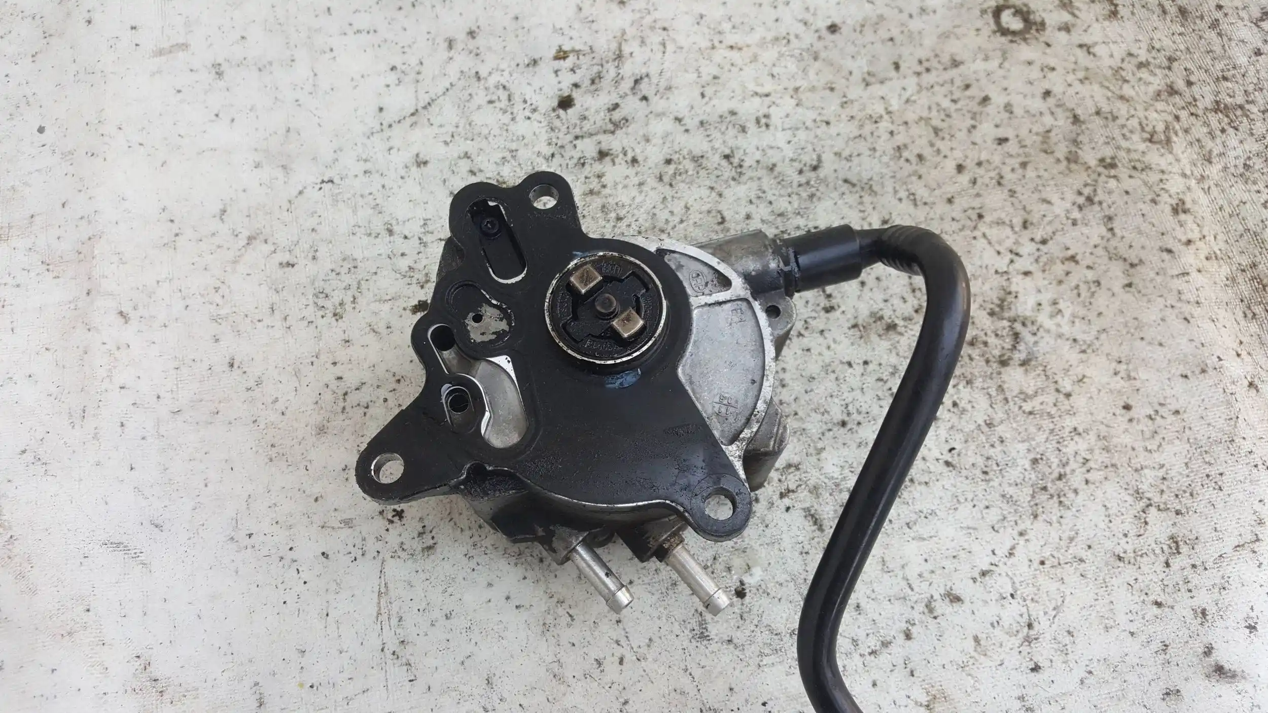 VACUM POMPA PALIWA 03G145209C VW AUDI SEAT SKODA 2.0 TDI