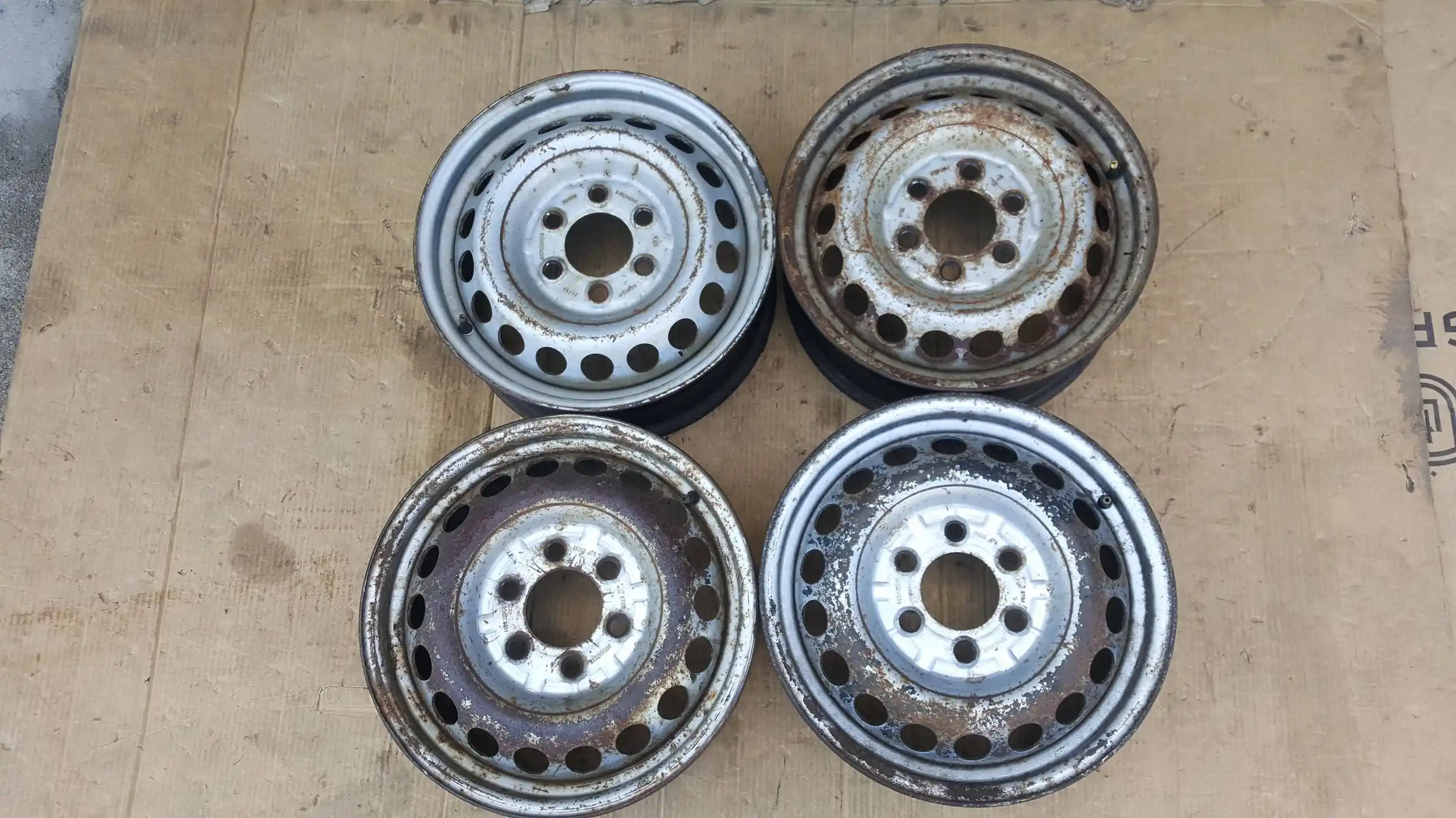 FELGI STALOWE KOMPLET VW CRAFTER SPRINTER 6,5Jx16'' ET62 6x130