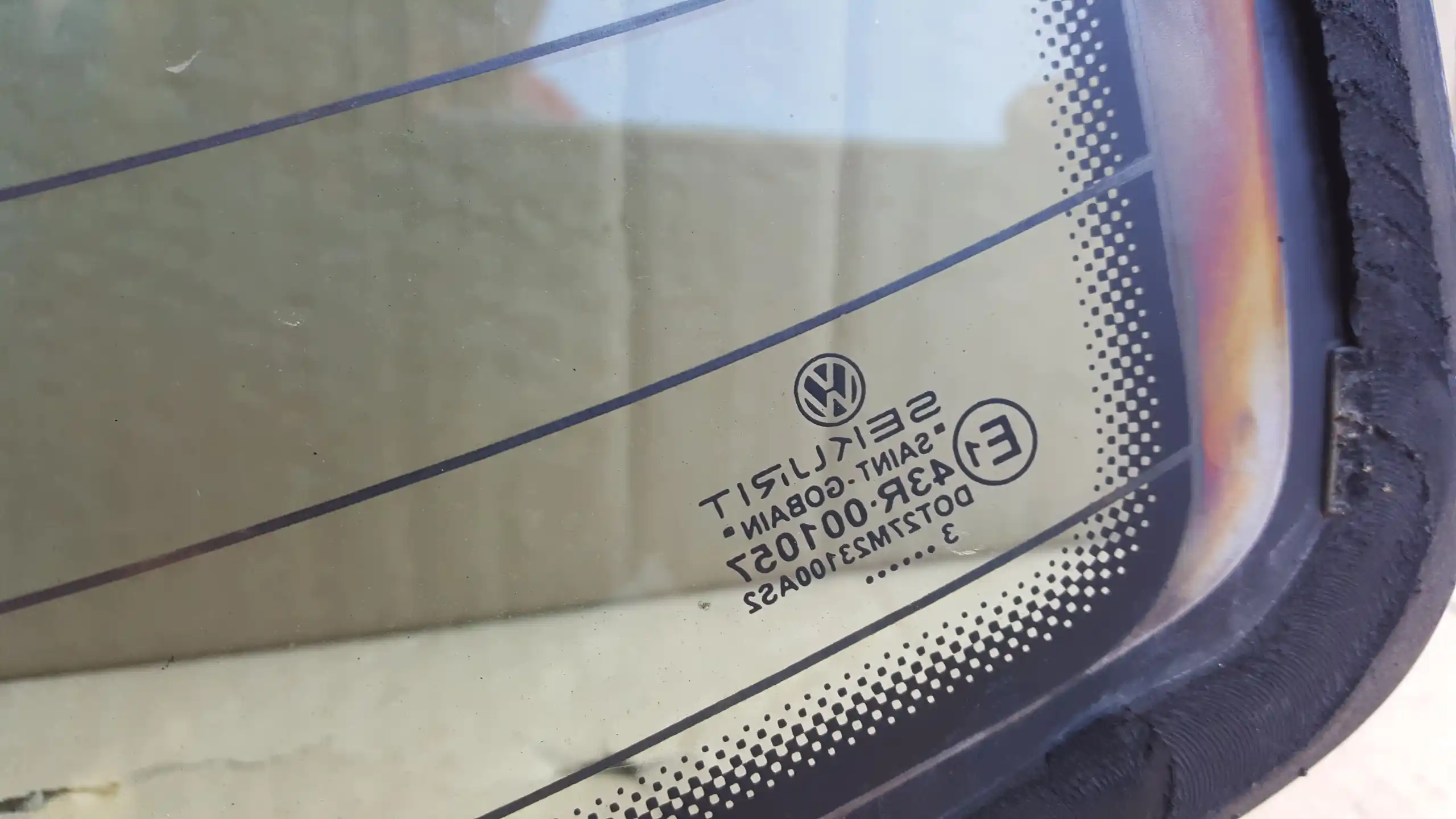 SZYBA KLAPY TYŁ TYLNA VW T5 03-