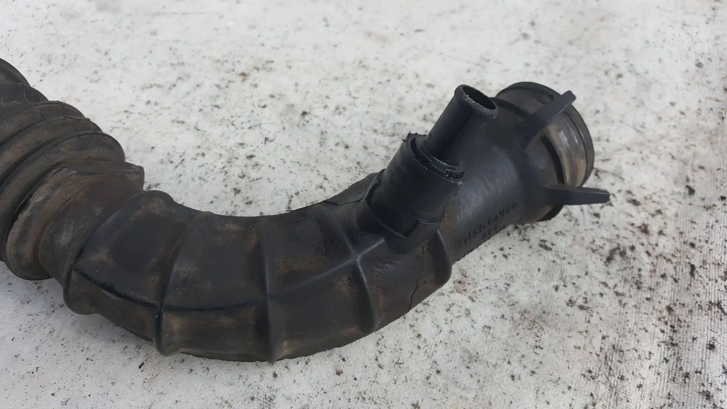 DOLOT WĄŻ RURA 178800N020 TOYOTA COROLLA E12 1.4 D4D 01-