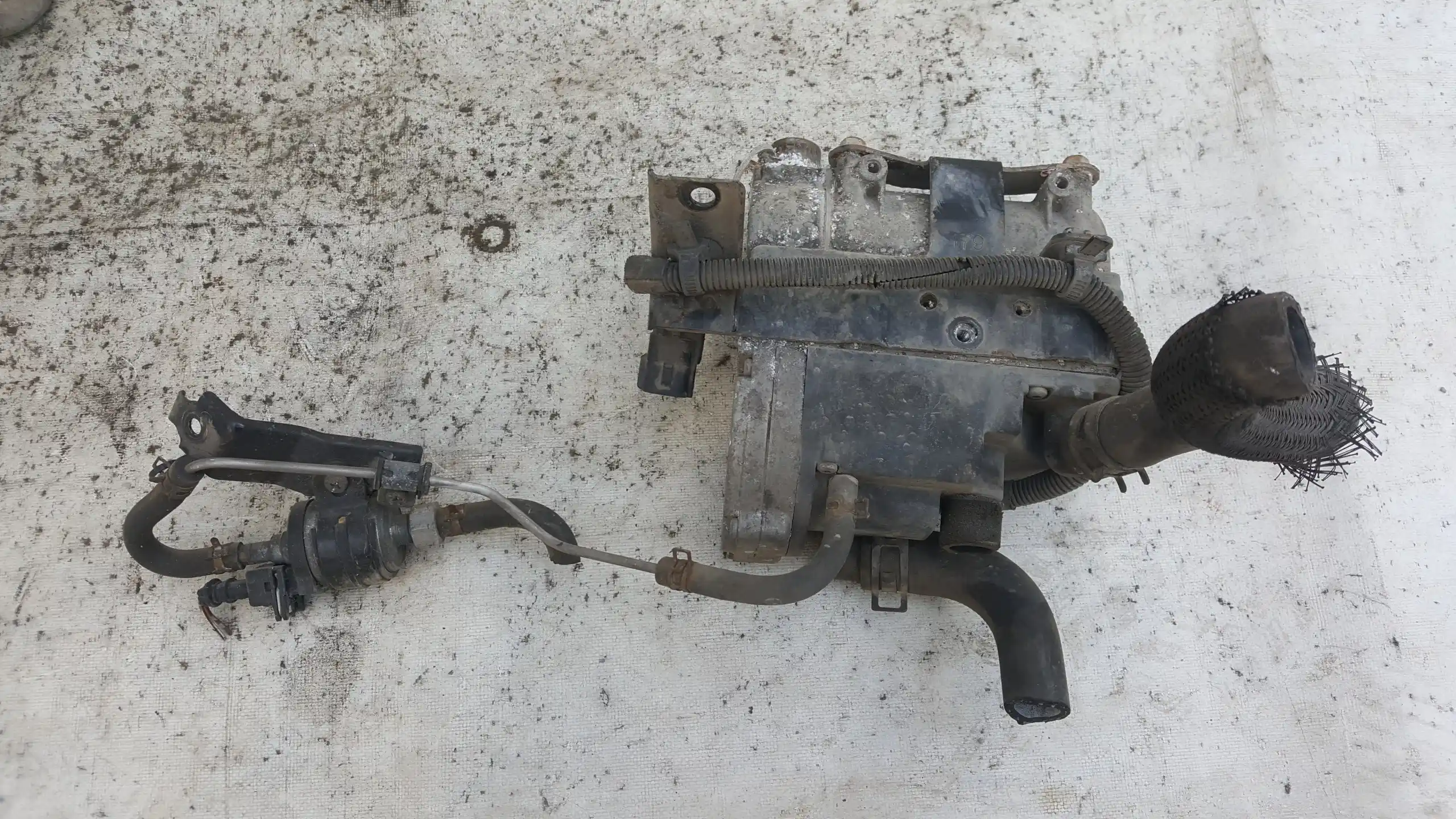 WEBASTO OGRZEWANIE POSTOJOWE 252356 135747FA TOYOTA COROLLA E12 01-