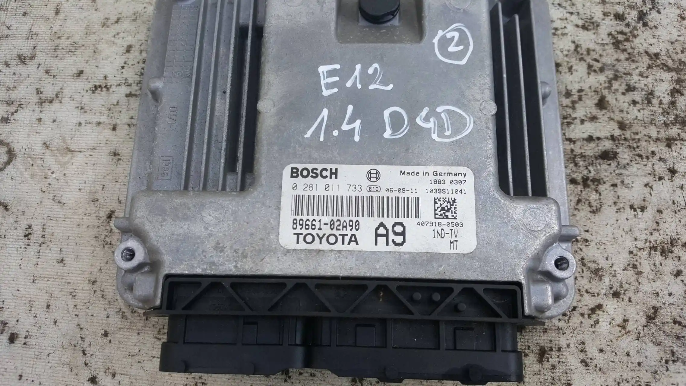 KOMPUTER 0281011733 8966102A90 ZESTAW IMMO TOYOTA COROLLA E12 1.4 D4D 01-