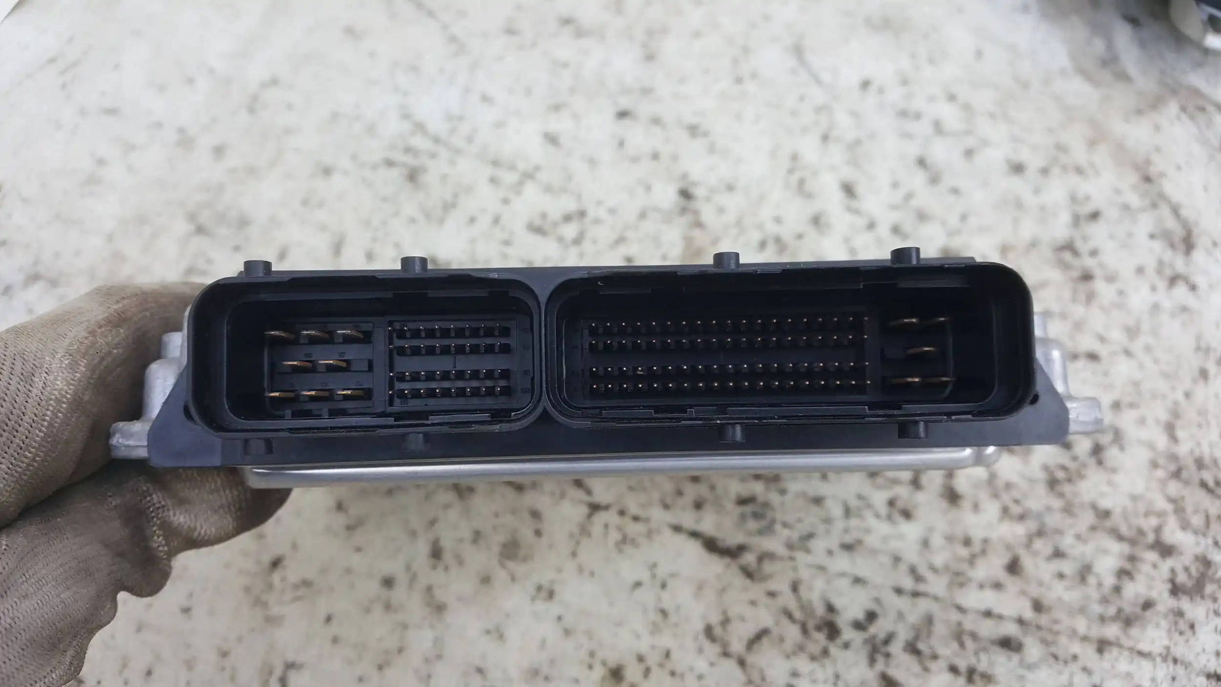 KOMPUTER 0281011733 8966102A90 ZESTAW IMMO TOYOTA COROLLA E12 1.4 D4D 01-