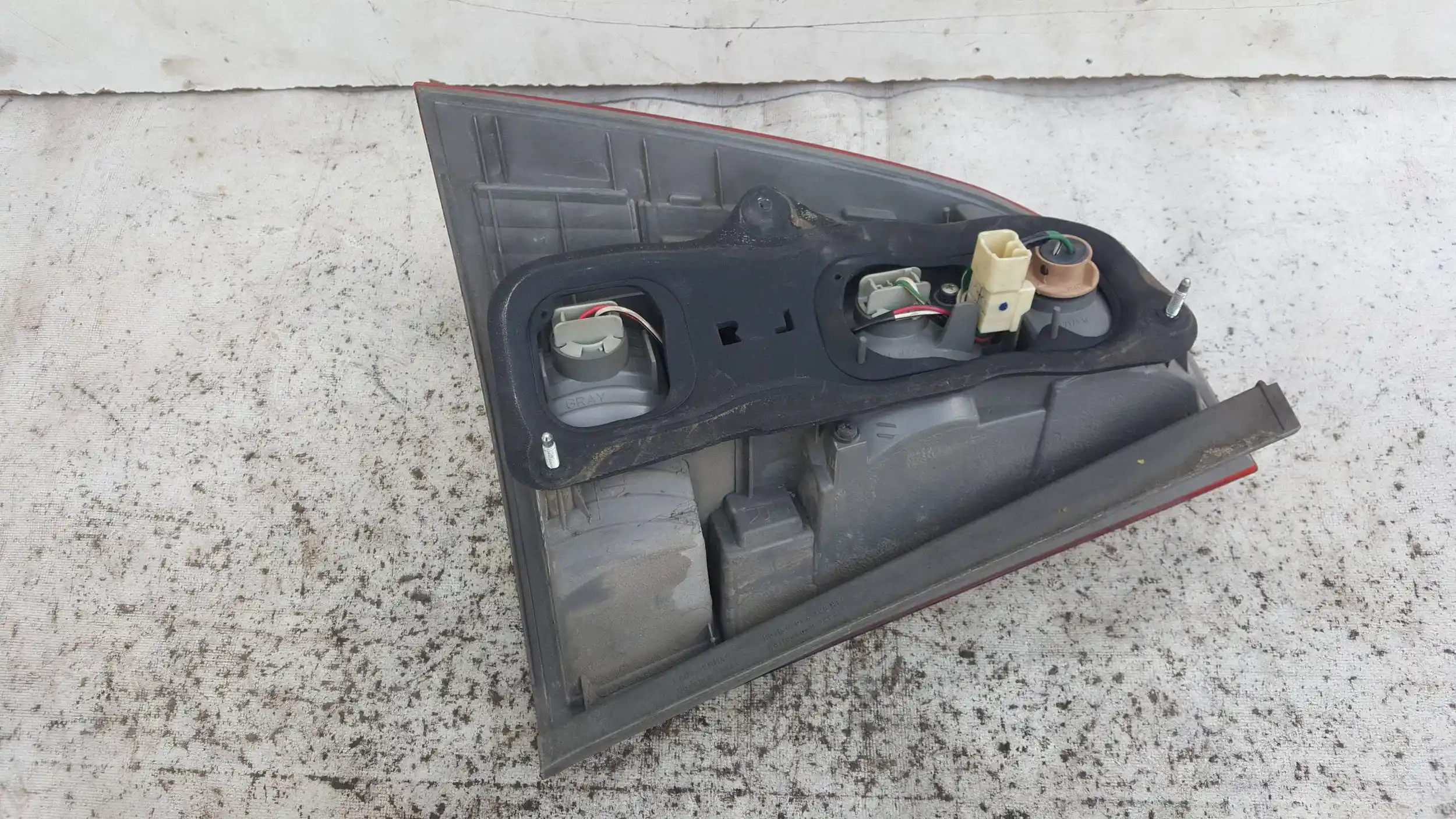 LAMPA PRAWY TYŁ TYLNA TOYOTA COROLLA E12 KOMBI LIFT 04-08