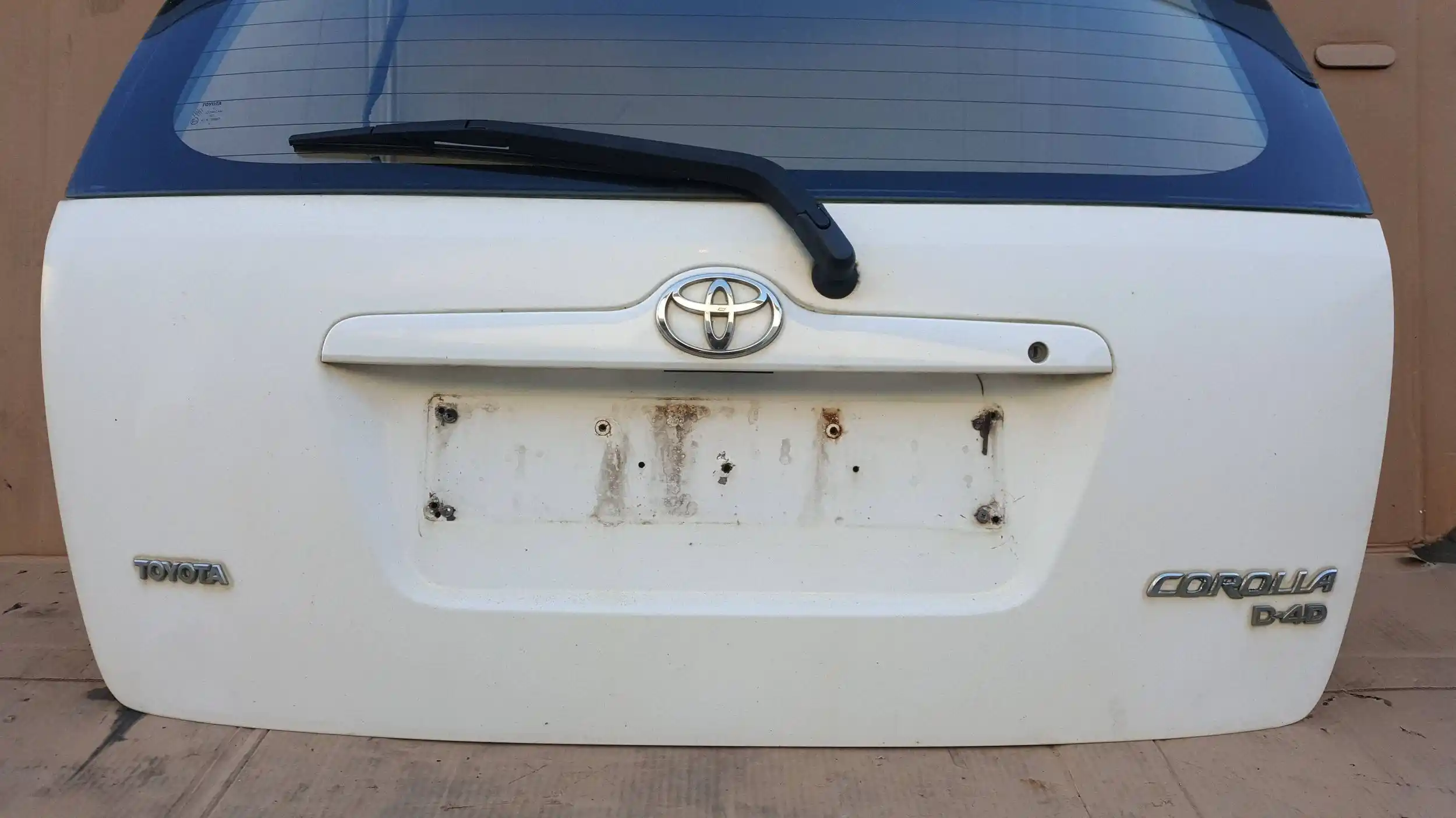 KLAPA TYŁ TYLNA TOYOTA COROLLA E12 KOMBI 01- LAK. 040