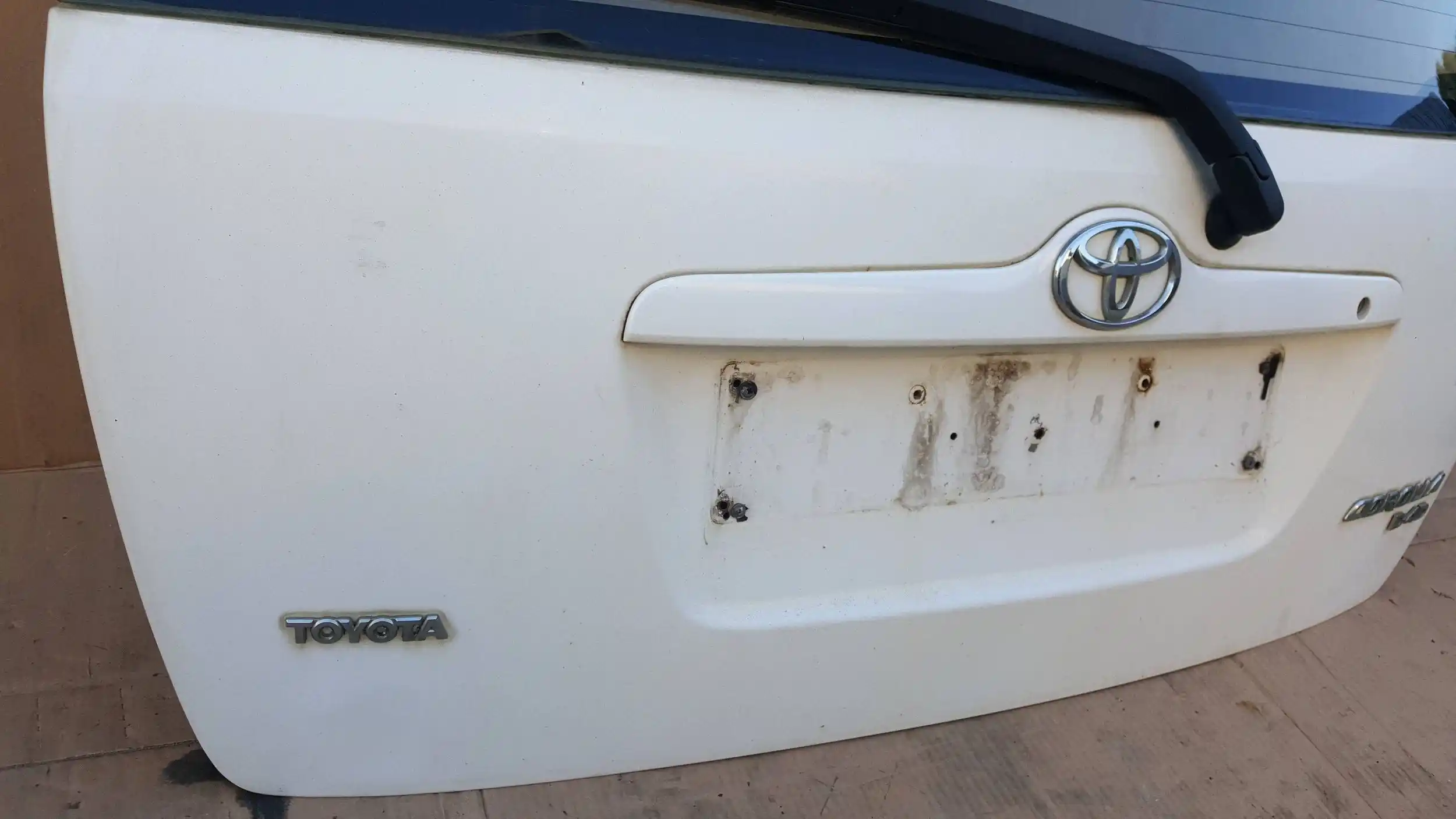 KLAPA TYŁ TYLNA TOYOTA COROLLA E12 KOMBI 01- LAK. 040