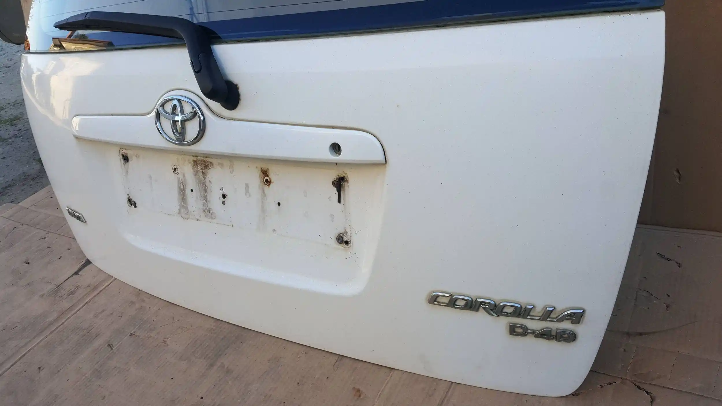 KLAPA TYŁ TYLNA TOYOTA COROLLA E12 KOMBI 01- LAK. 040
