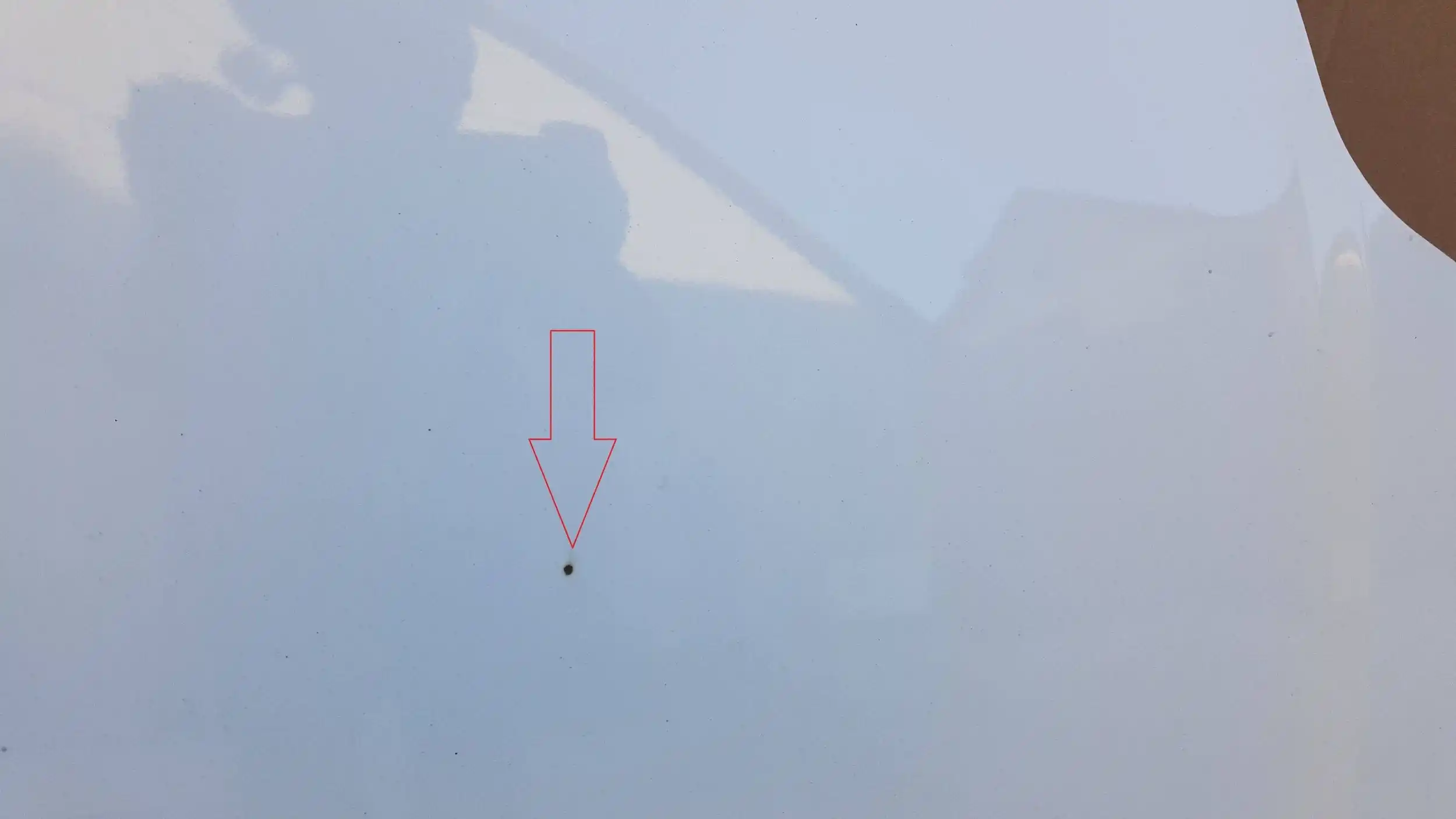 MASKA POKRYWA PRZÓD PRZEDNIA TOYOTA COROLLA E12 01- LAK. 040