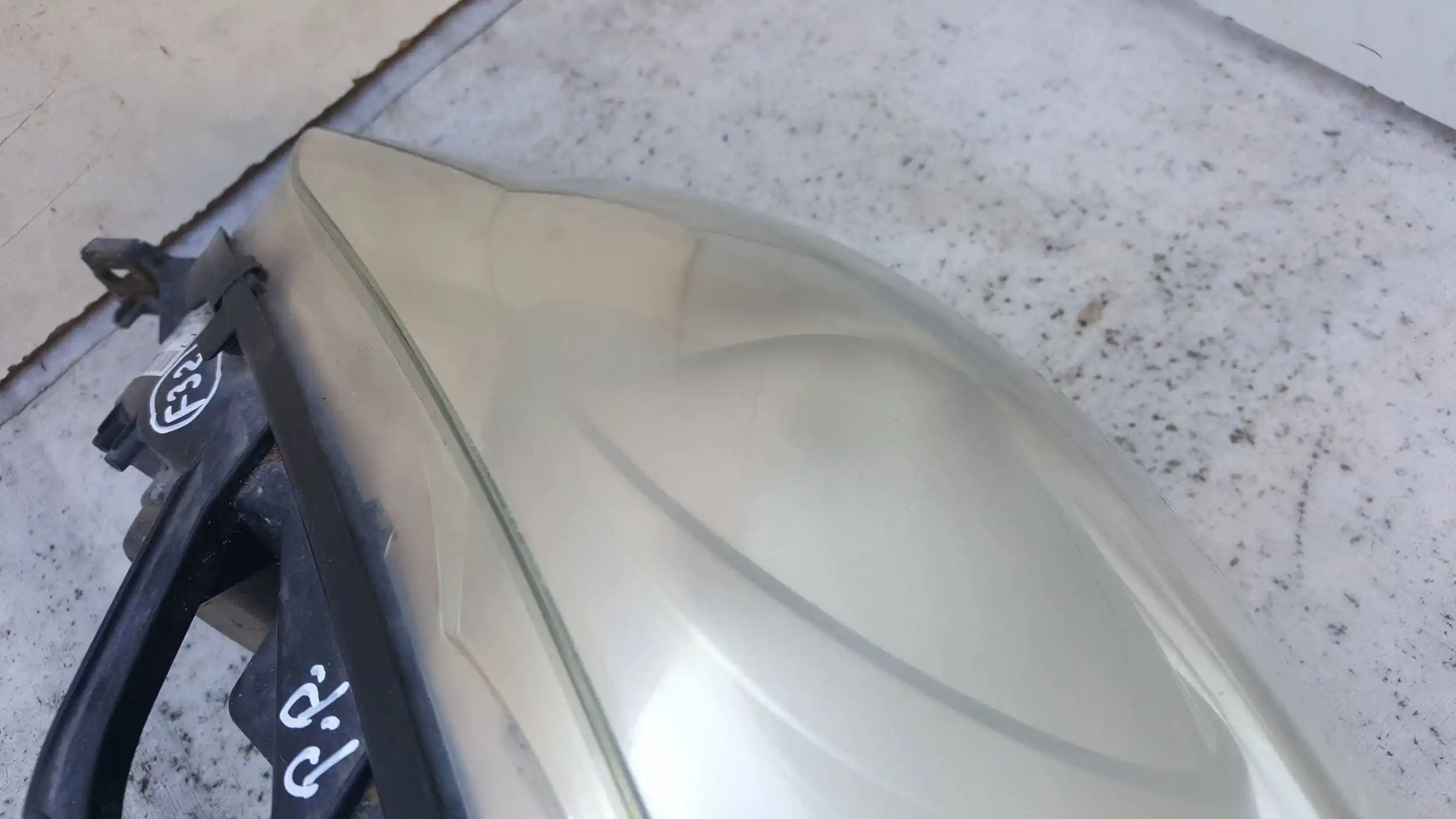 LAMPA PRAWY PRZÓD PRZEDNIA 0301213202 PEUGEOT 407 04-11