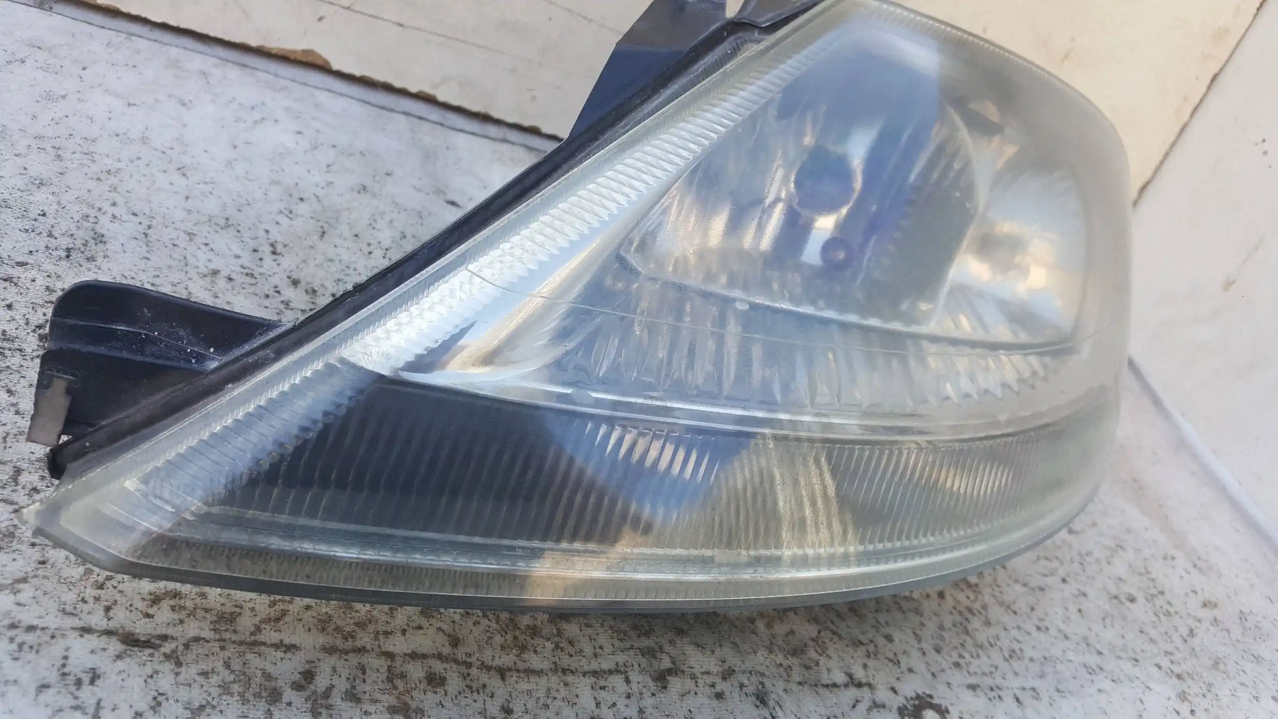 LAMPA LEWY PRZÓD PRZEDNIA CITROEN C3 I 02-09