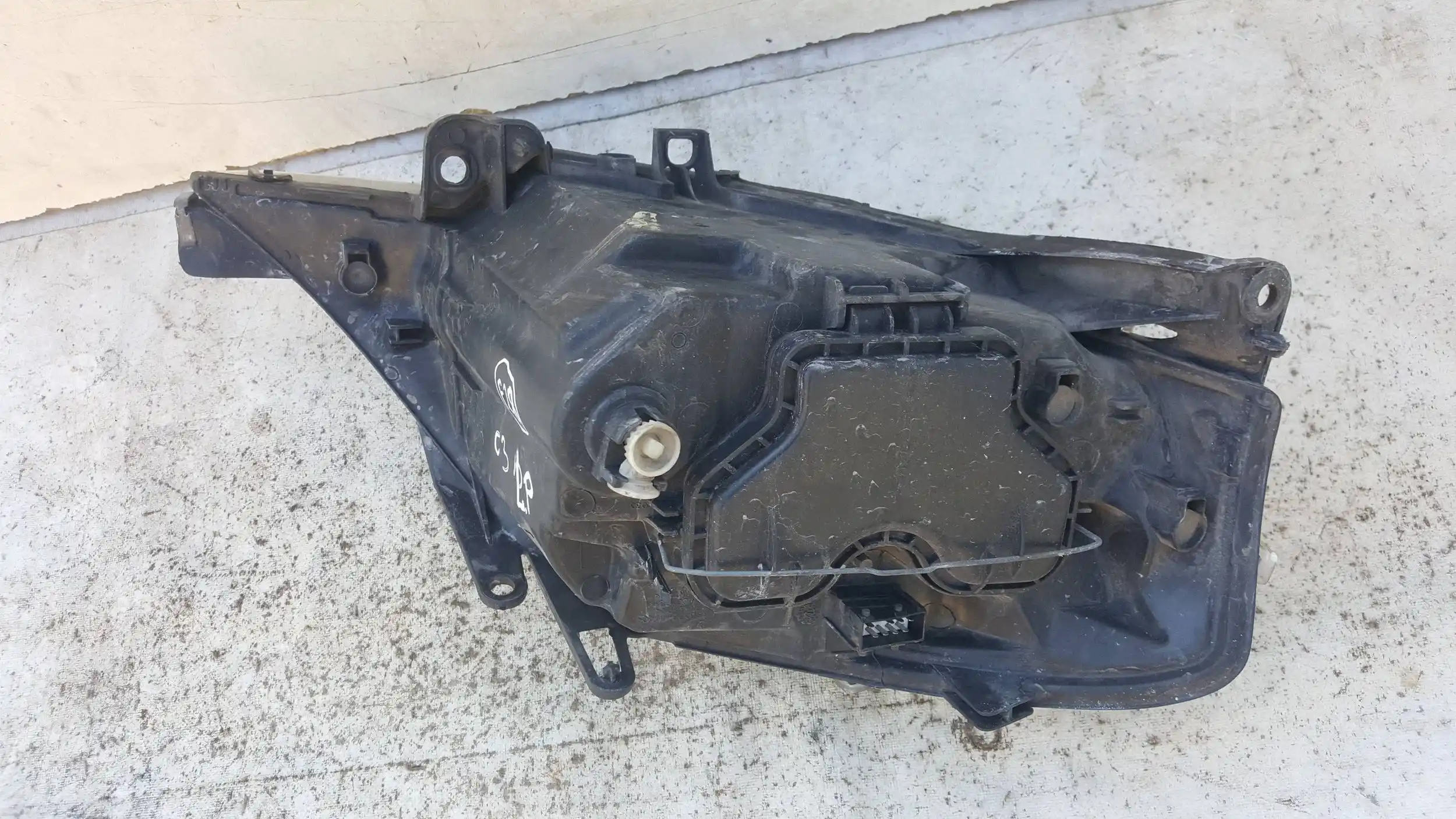 LAMPA LEWY PRZÓD PRZEDNIA CITROEN C3 I 02-09