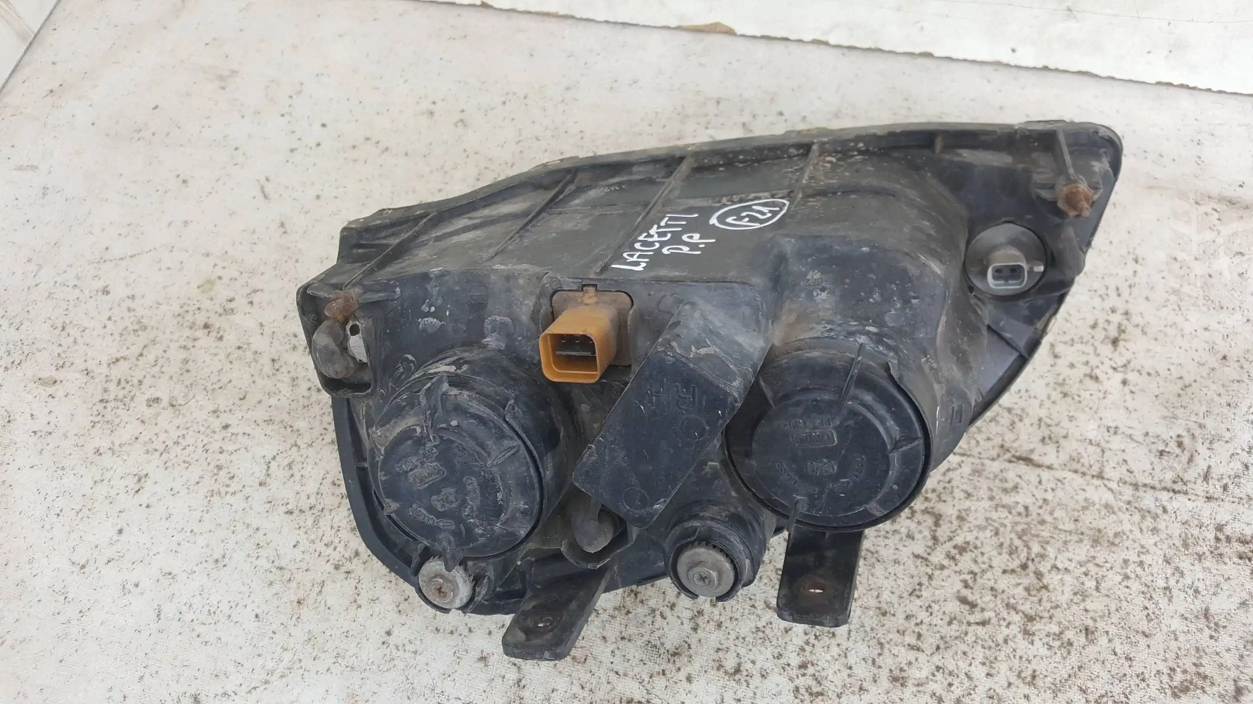 LAMPA PRAWY PRZÓD PRZEDNIA CHEVROLET LACETTI NUBIRA III J200 03-