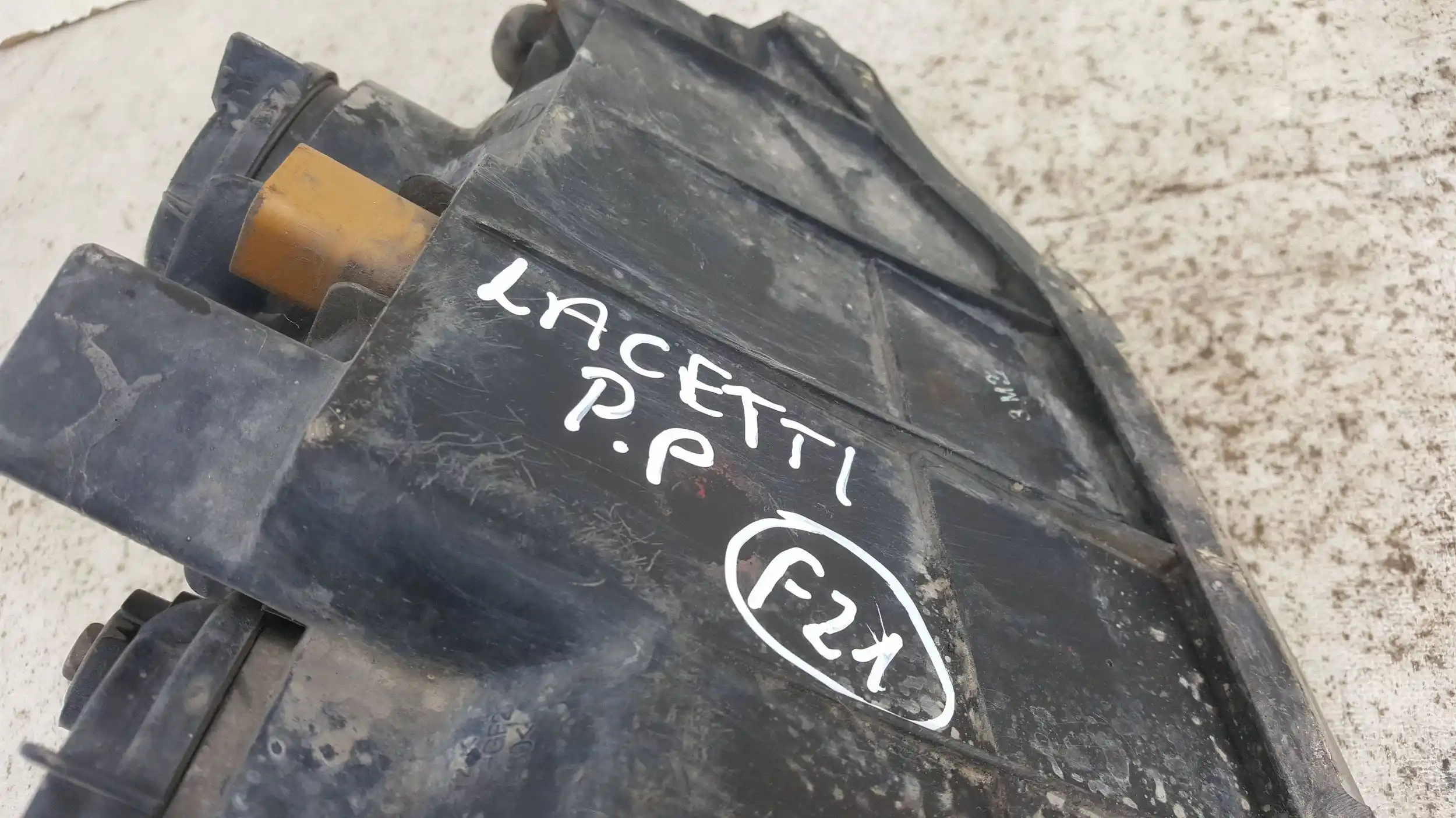 LAMPA PRAWY PRZÓD PRZEDNIA CHEVROLET LACETTI NUBIRA III J200 03-